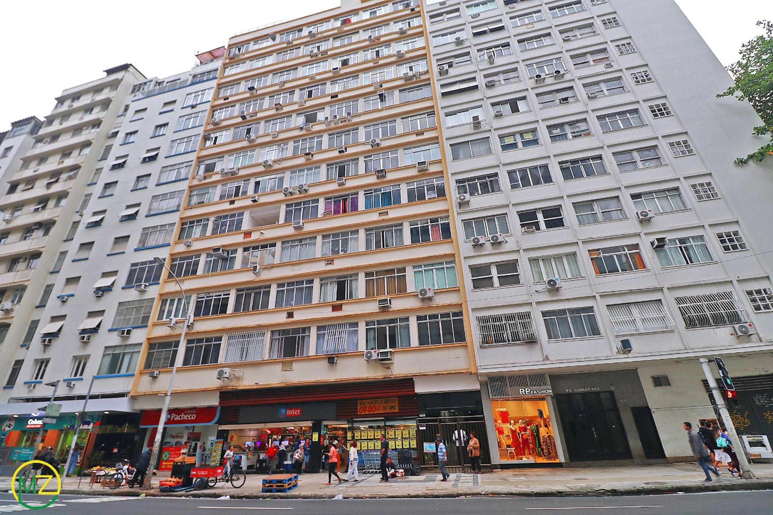 Comfortable studio in Copacabana for 4 people.