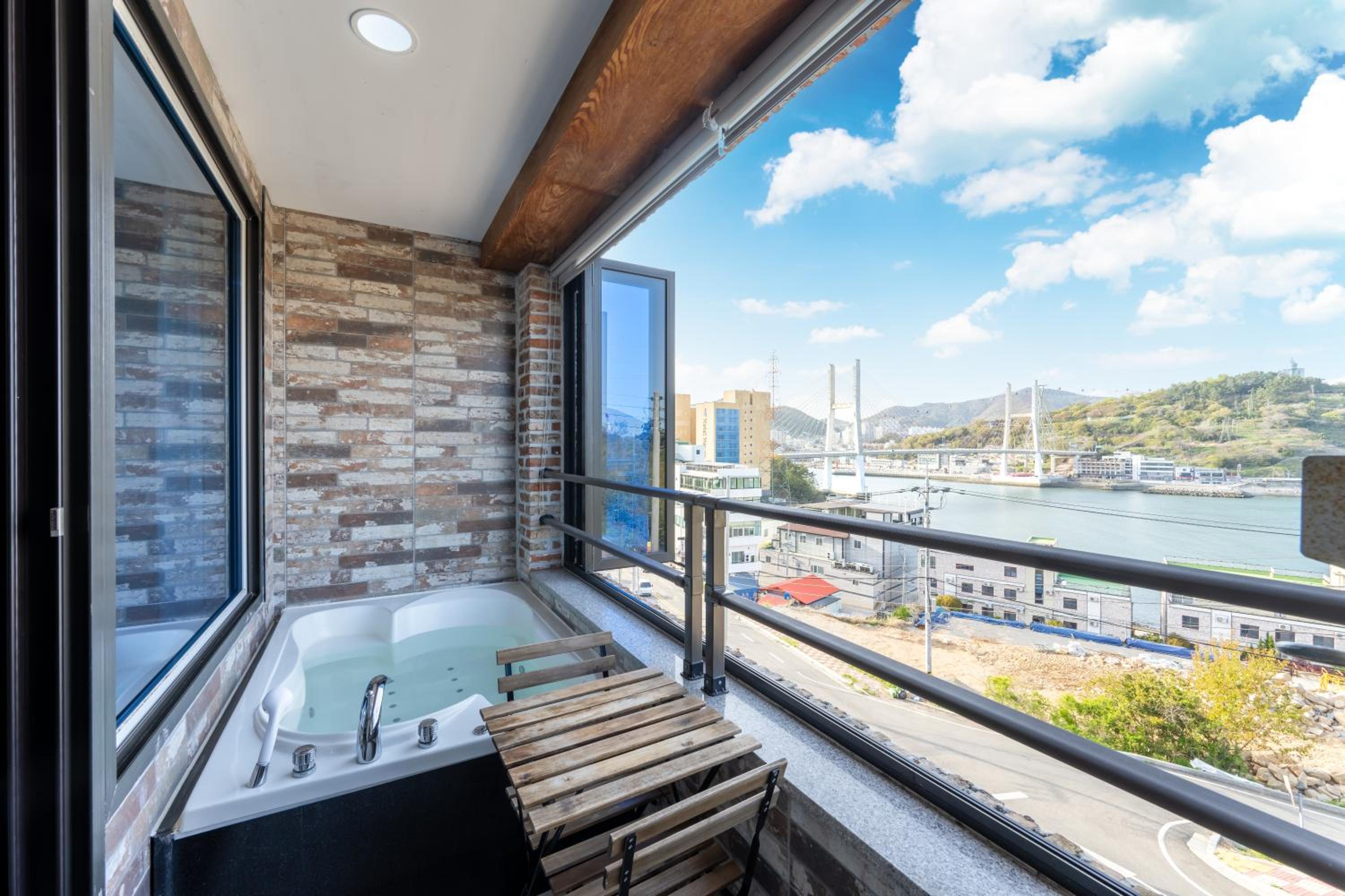 Yeosu View Foret Pension view 4