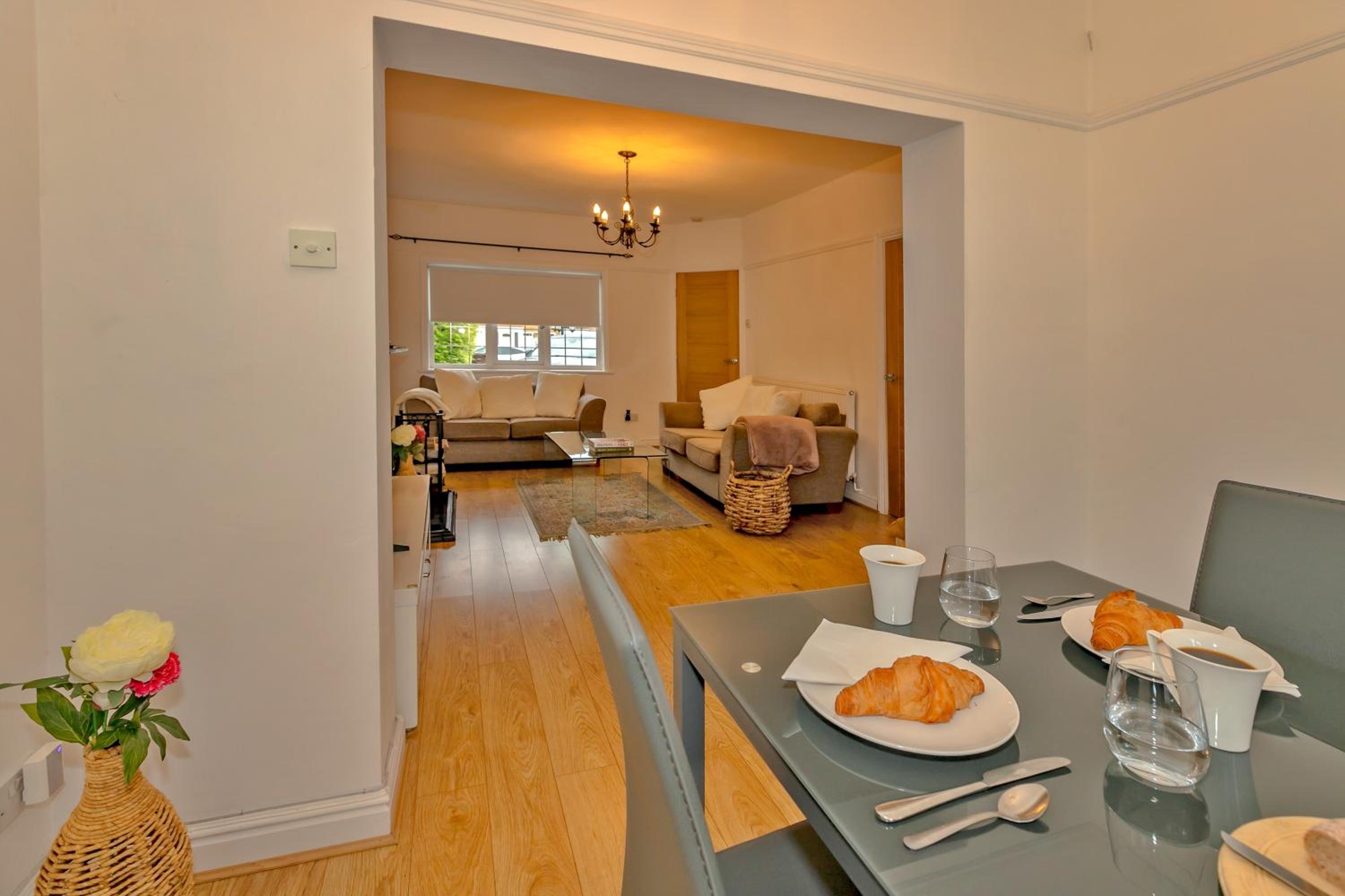 Finest Retreats - DeBarnes House
