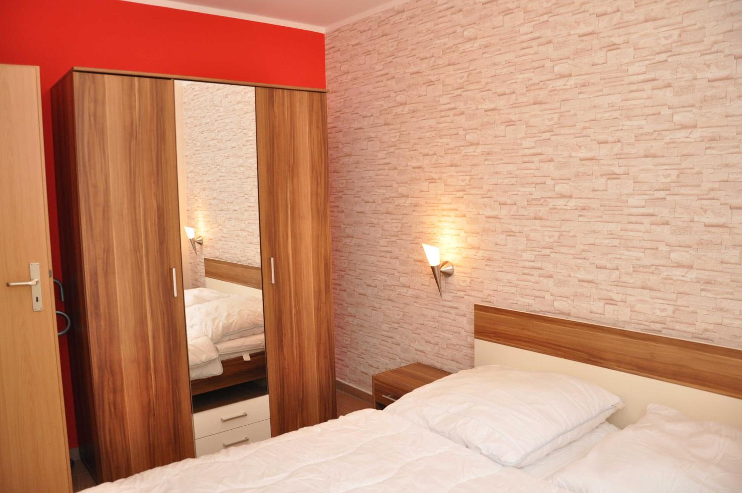 Ferienwohnungen Appartements - Ferienhaus Müritzstern
