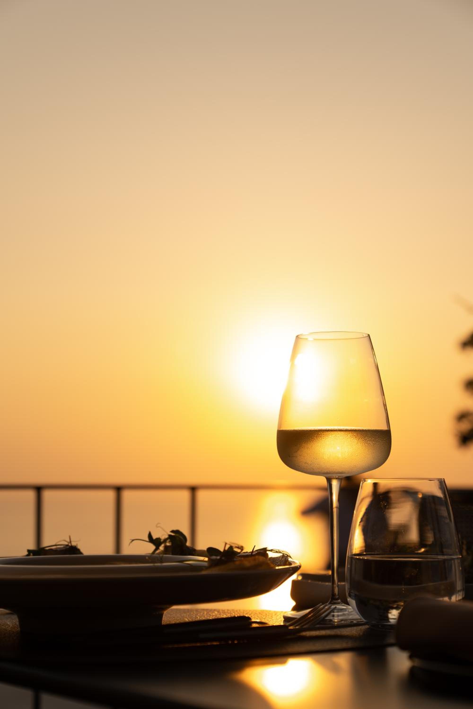Santo Pure Oia Suites & Villas 59