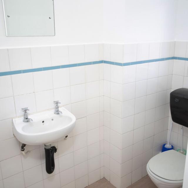 Photo 12