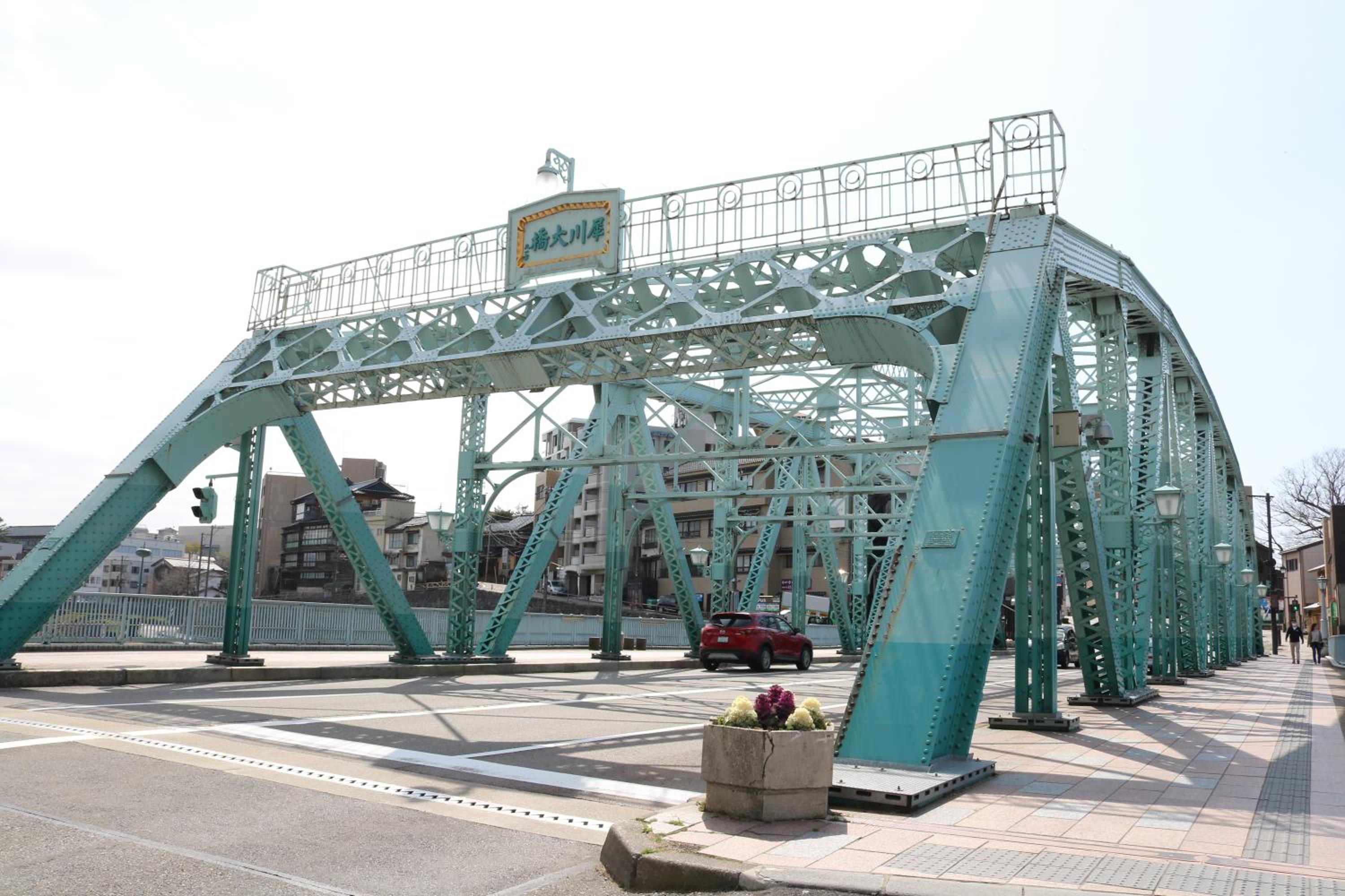 Photo 33