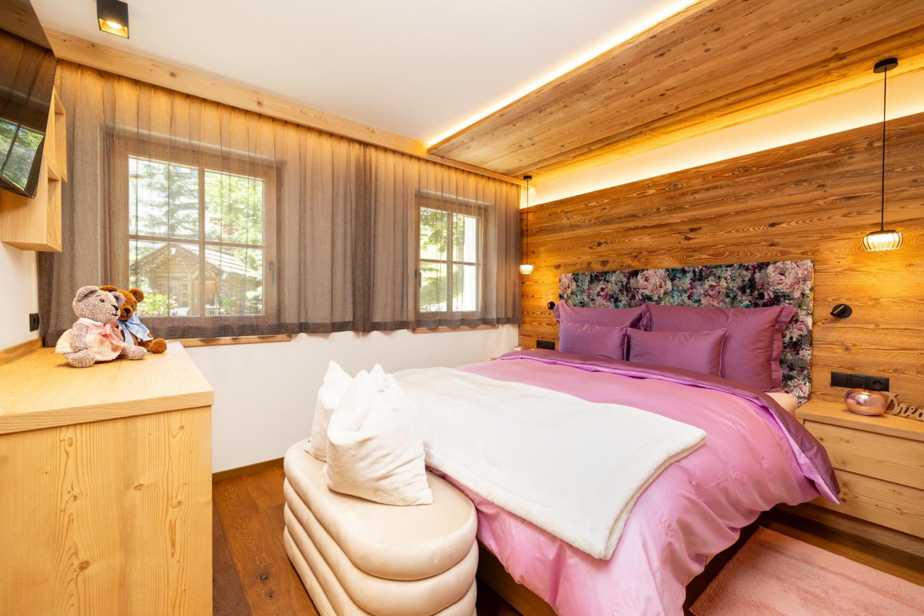 Chalets 4 Sorus & Apartments La Villetta view 3