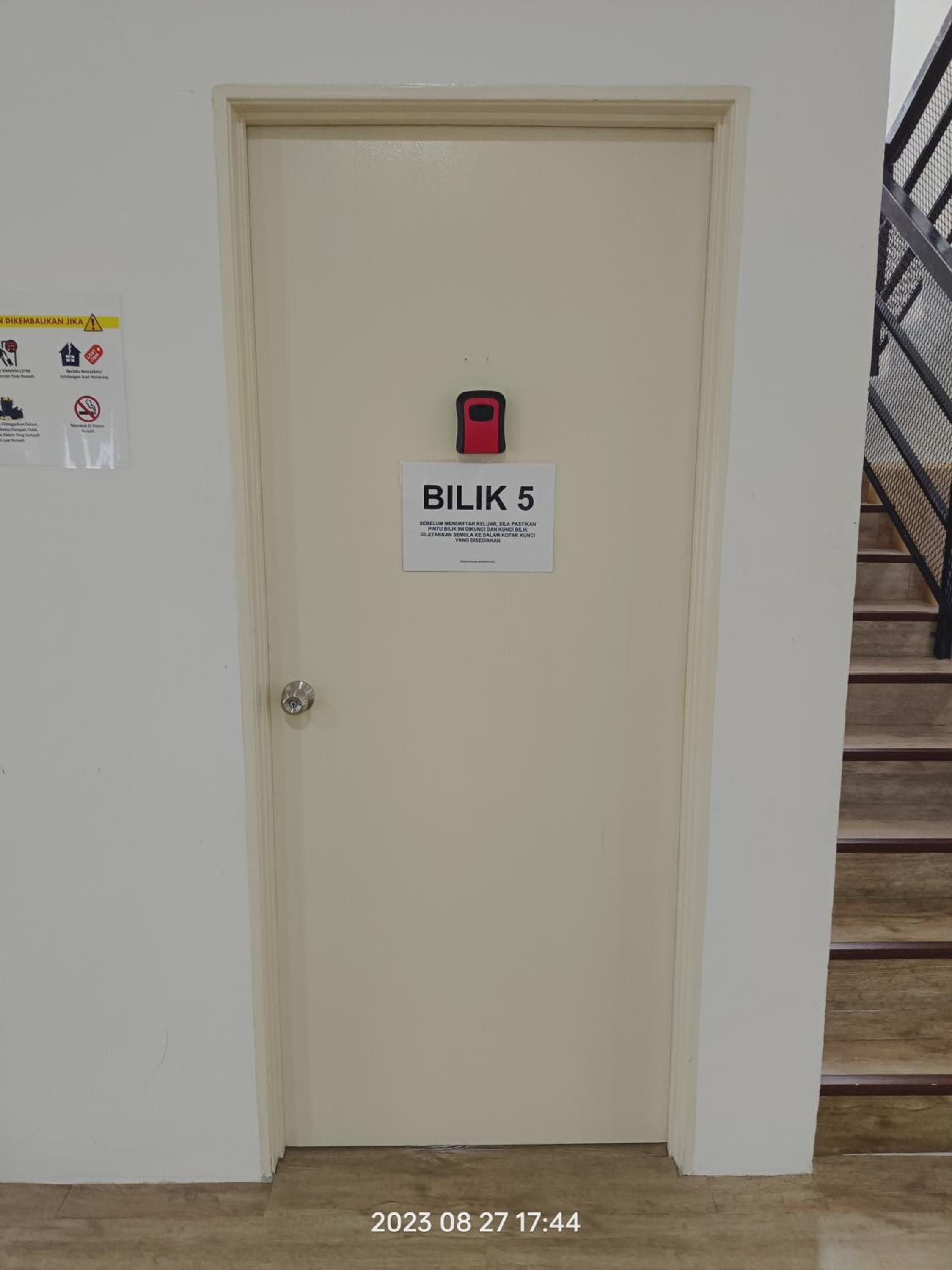 Photo 21