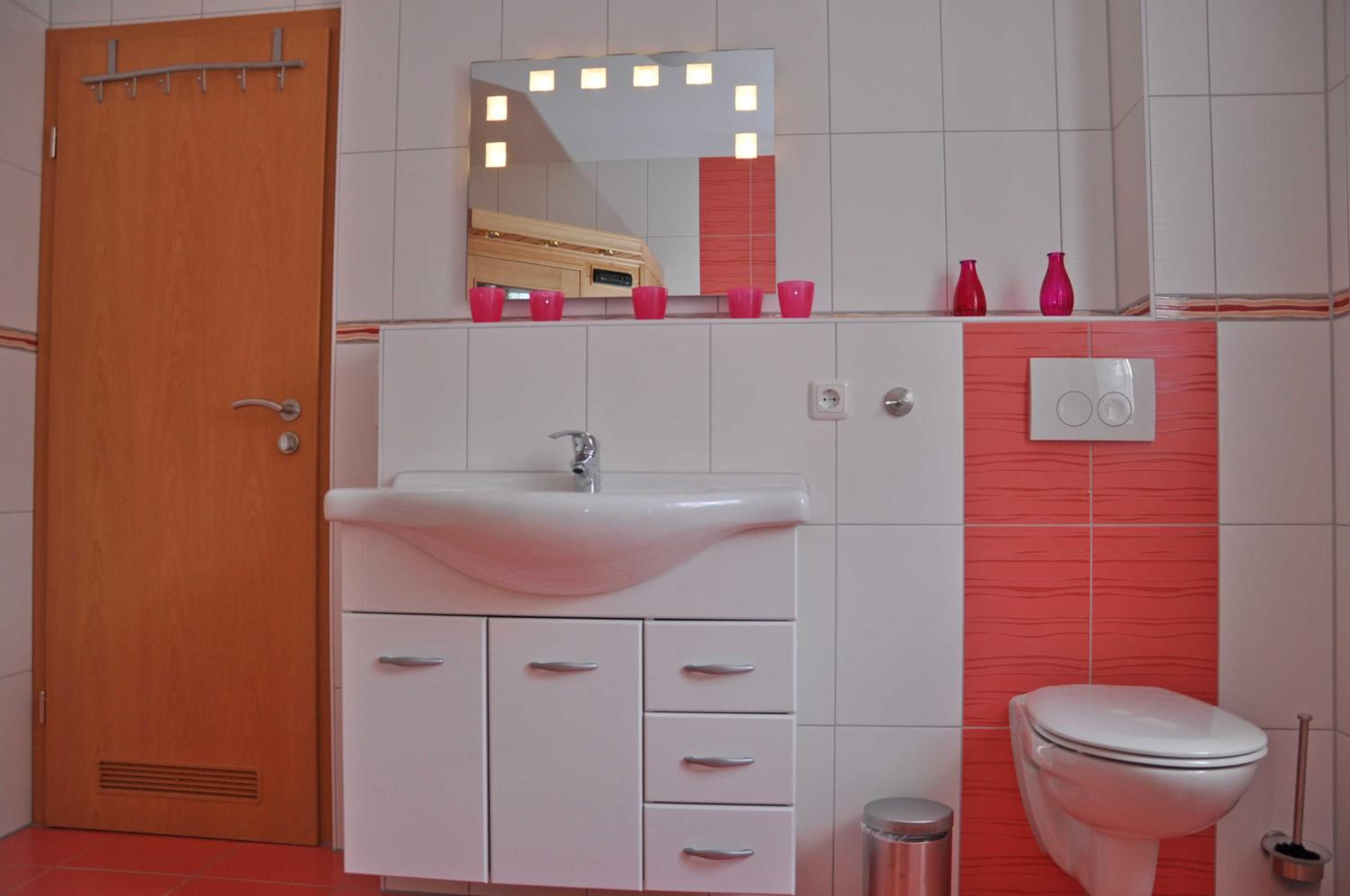 Ferienwohnungen Appartements - Ferienhaus Müritzwelle