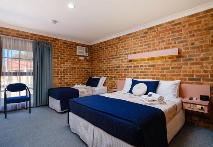 The Lydoun Motel