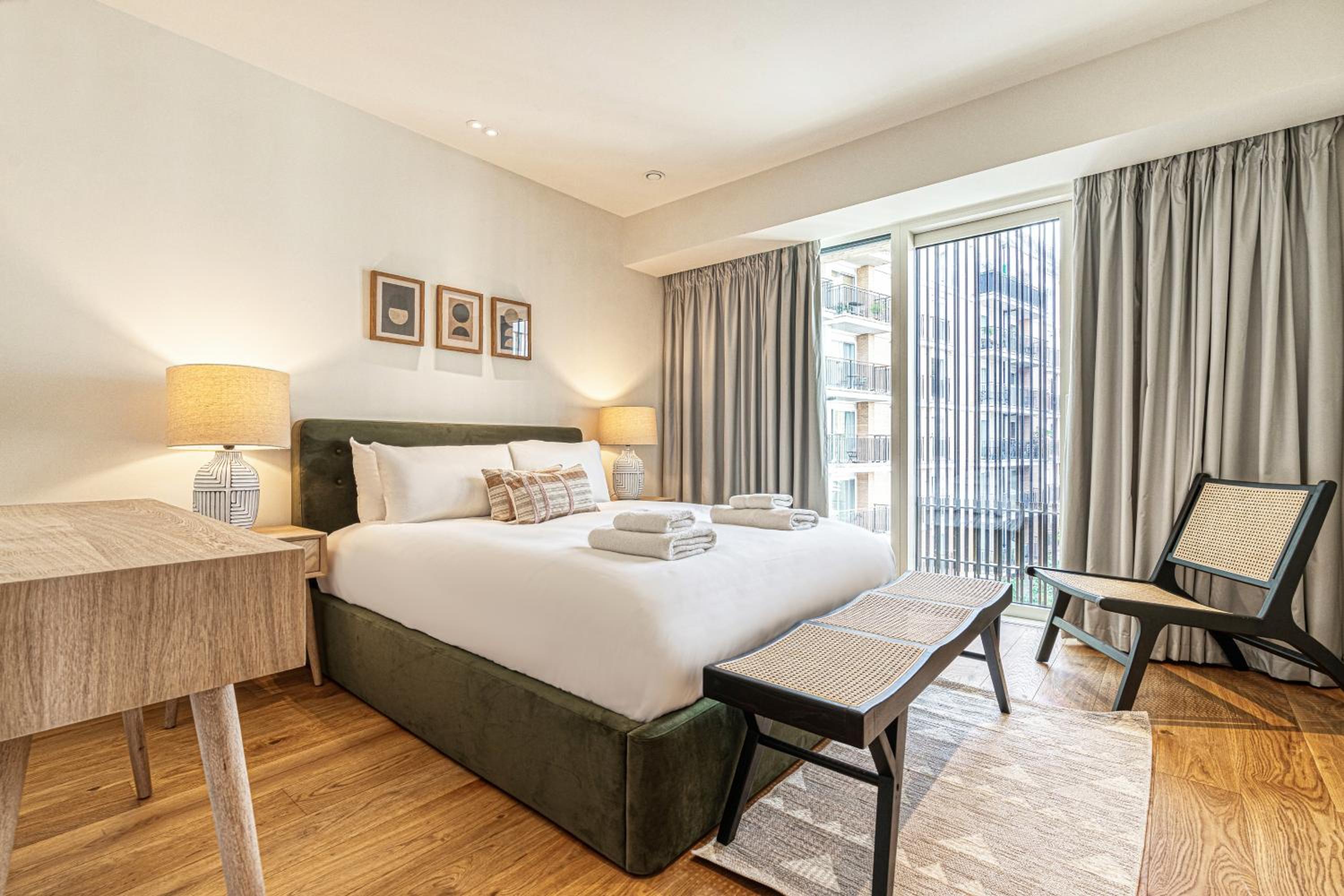 Luxury flats near Big Ben and London Eye