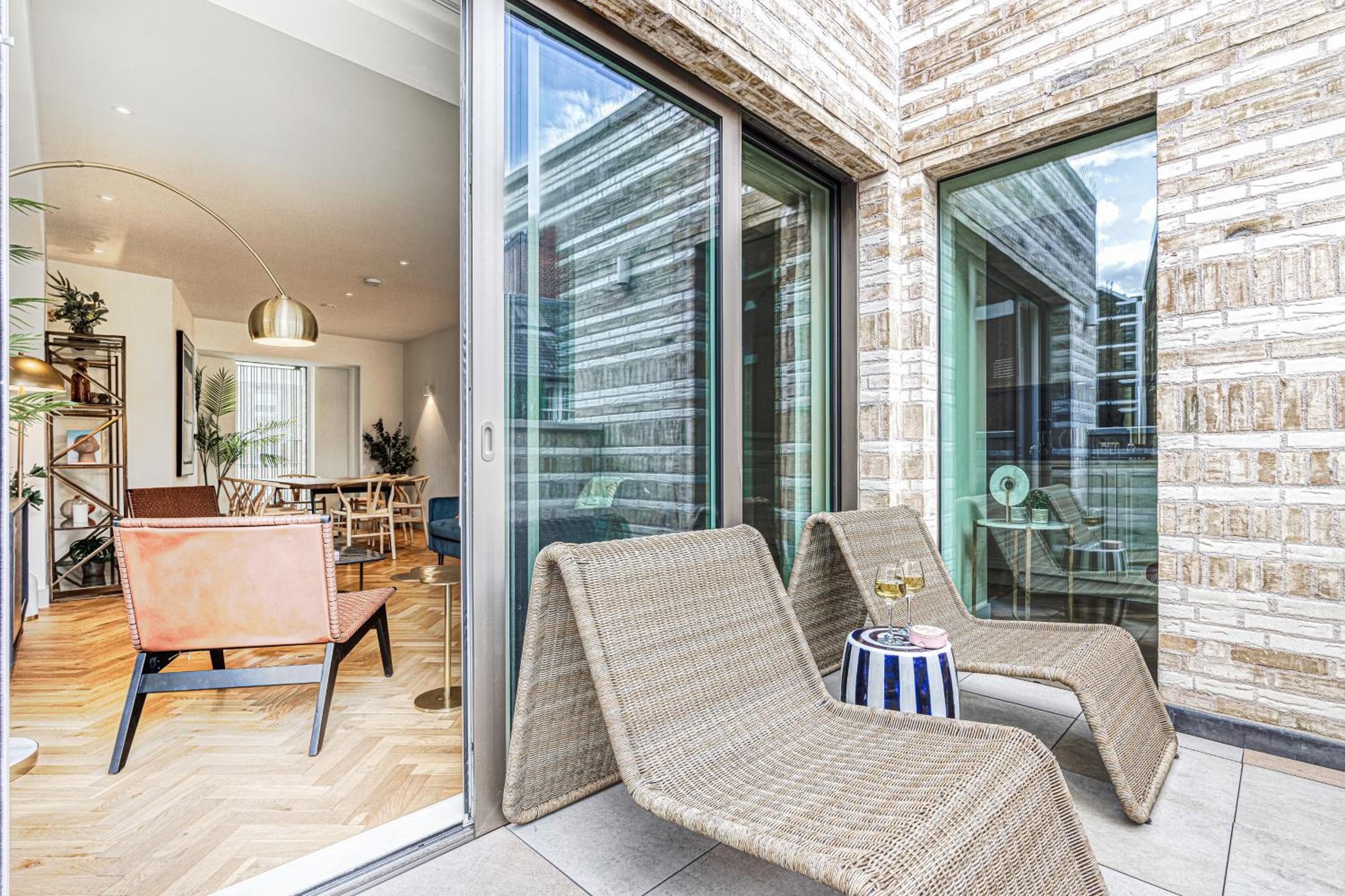 Luxury flats near Big Ben and London Eye
