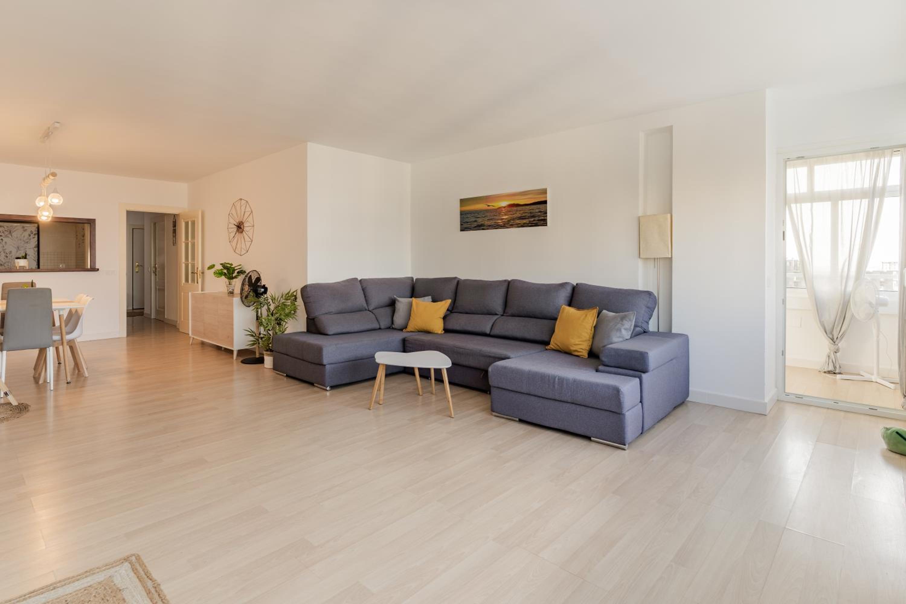 Apartamento frente al mar TORRES DE PLAYAMAR en Torremolinos