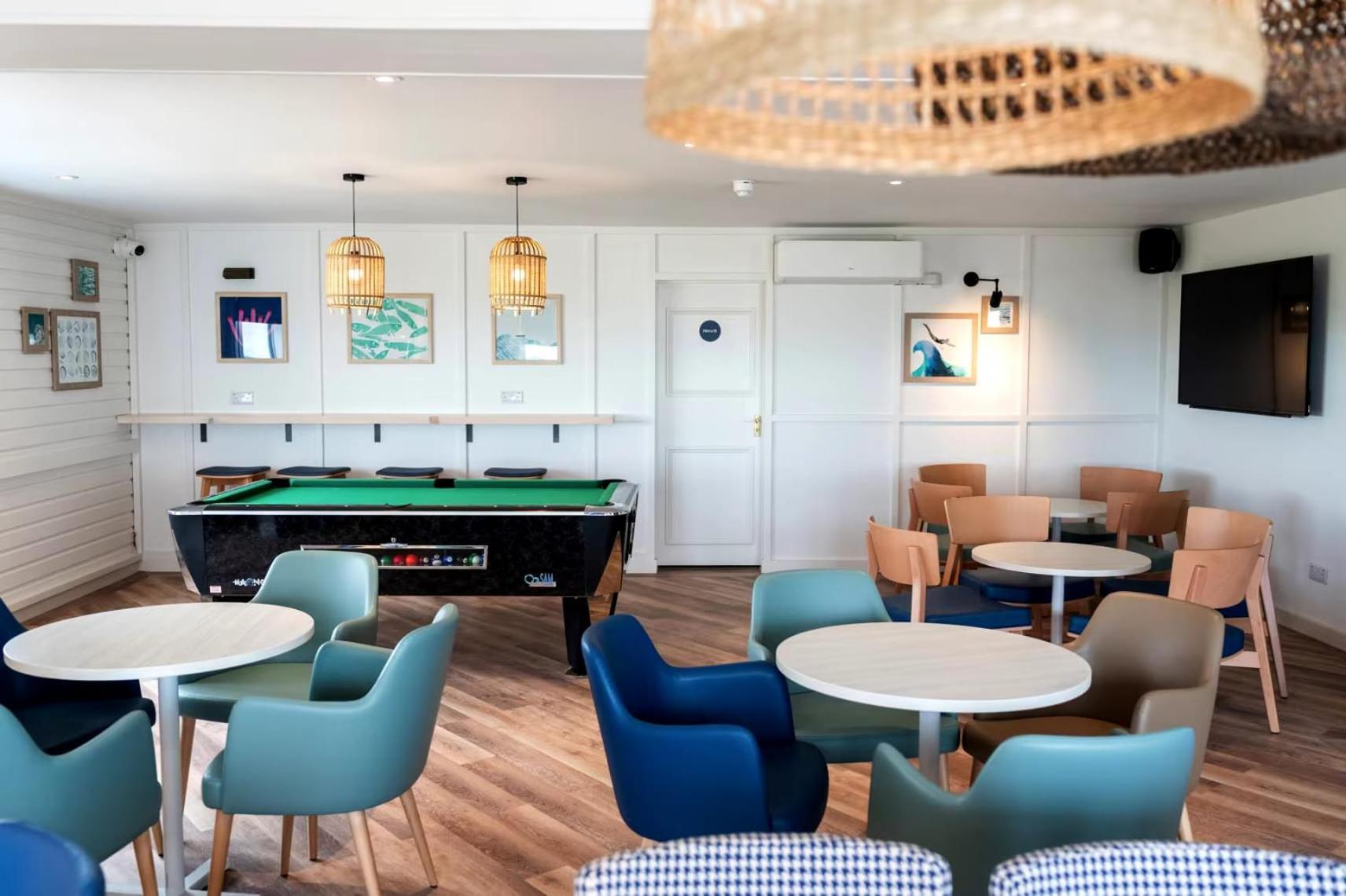 lounge