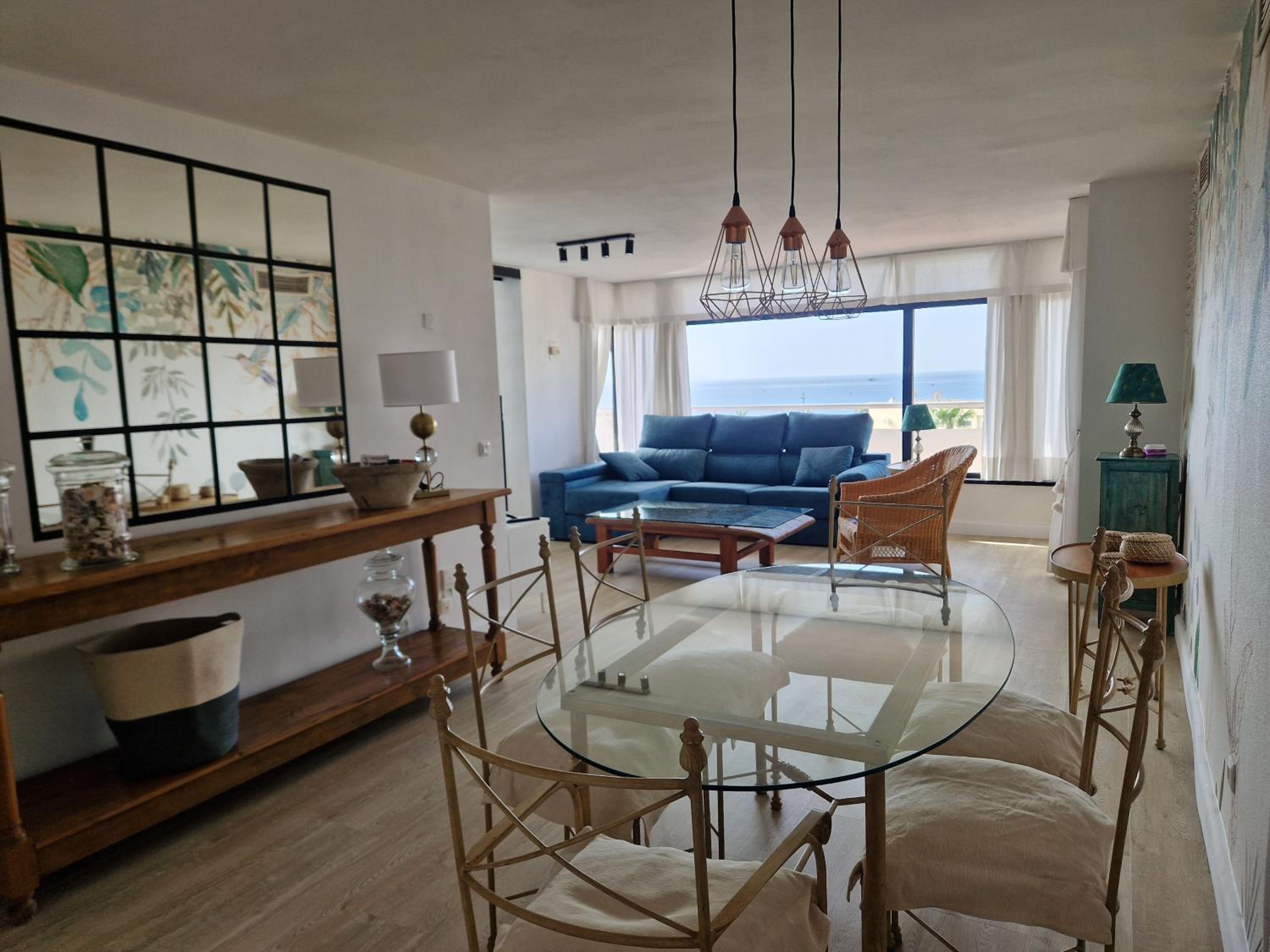 Apartamento primera linea playa photo 1