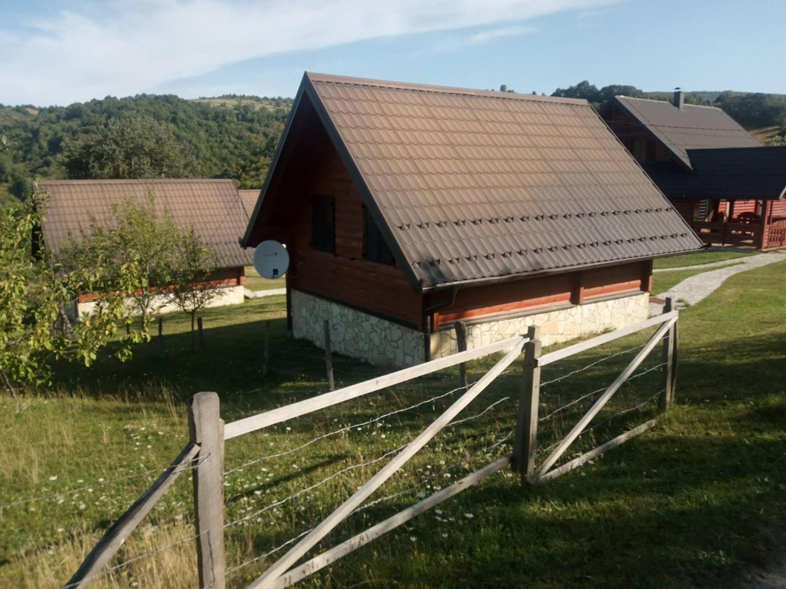 Smještaj na selu Miličić