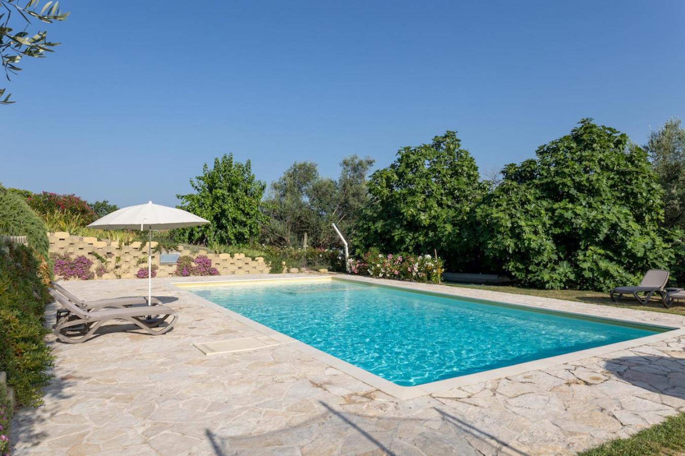 Casa Raffaela, Charming villa with a nice pool photo 2