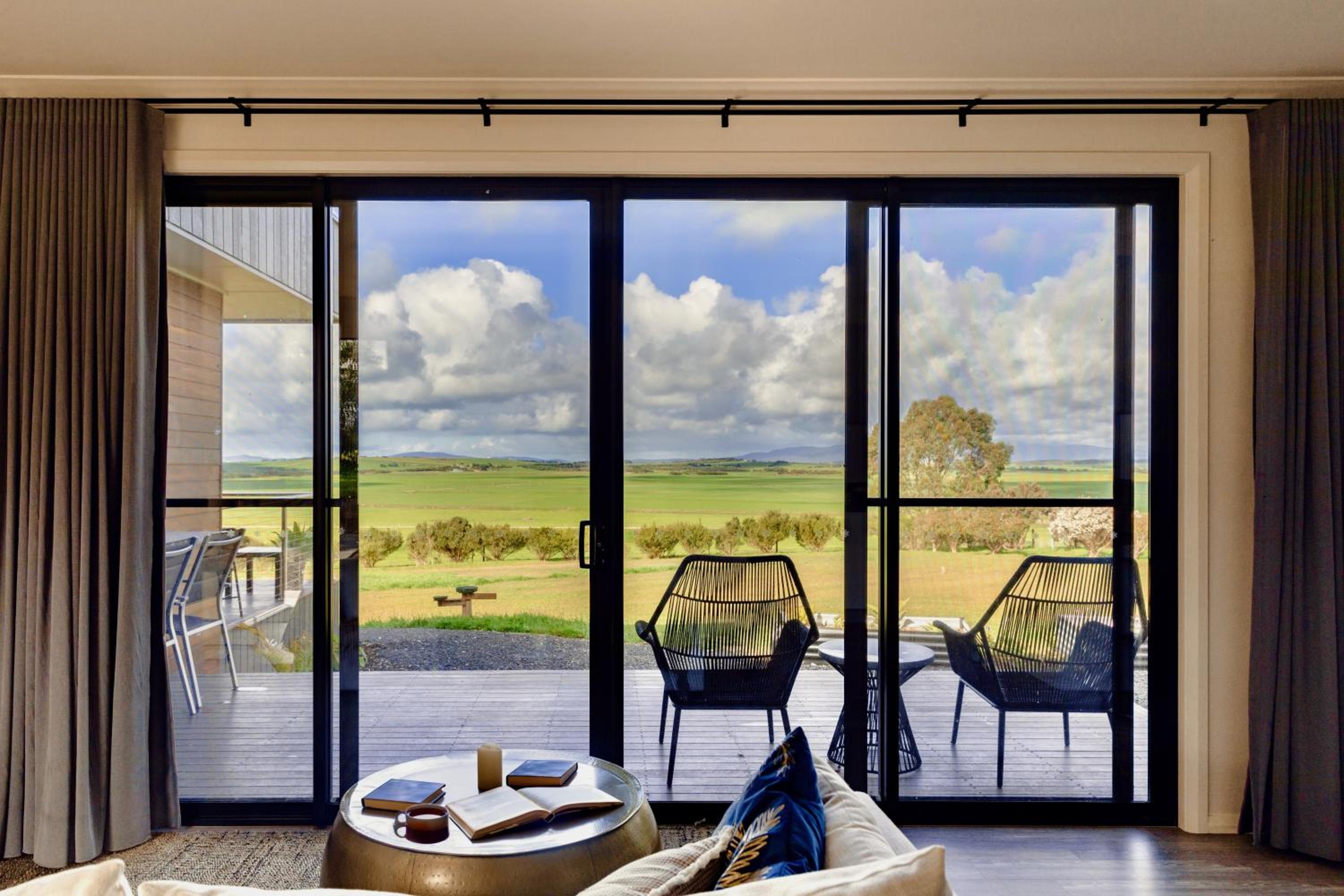 Wamoon Retreat Apartment Luxury Gateway to Wilsons Prom