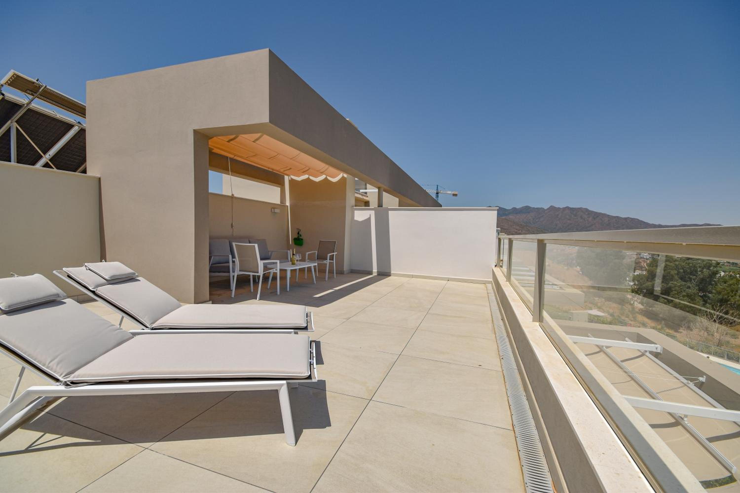 Modern holiday apartment with incredible sea views in La Cala de Mijas