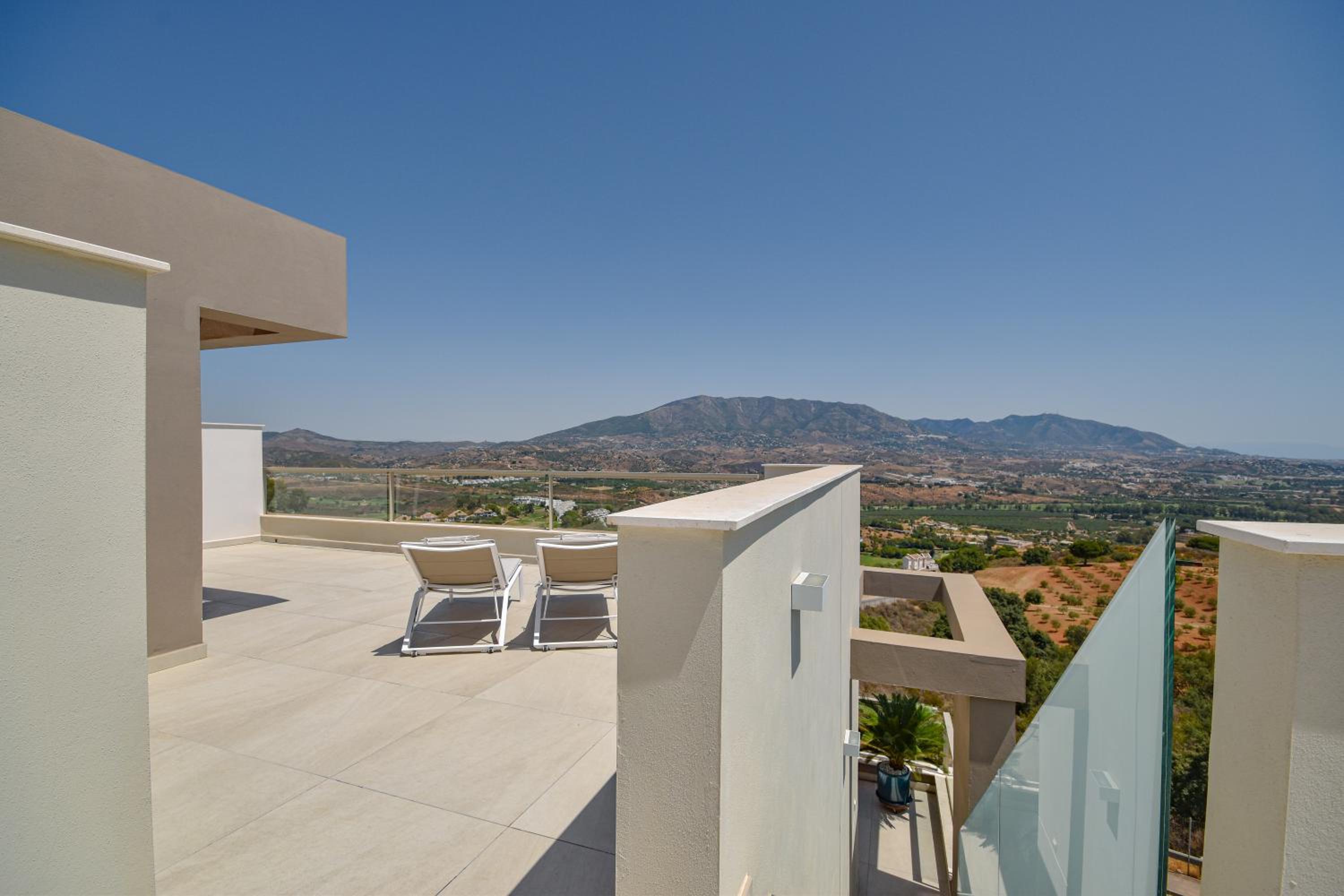 Modern holiday apartment with incredible sea views in La Cala de Mijas
