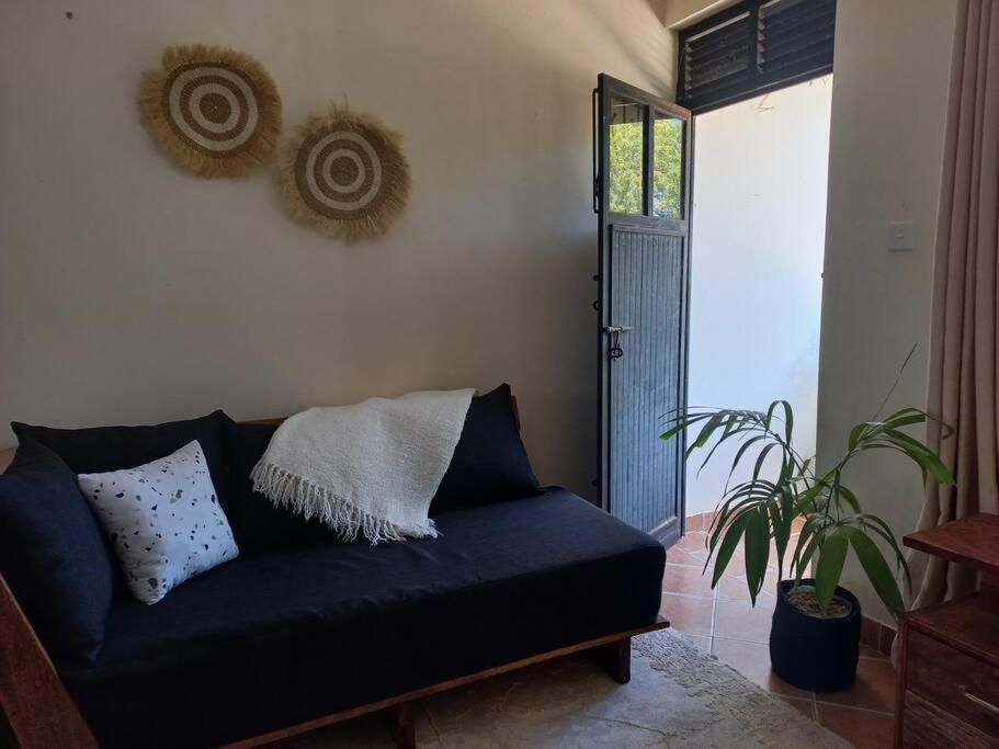 Stay with Adhiambo - Studio near Bofa Beach view 4
