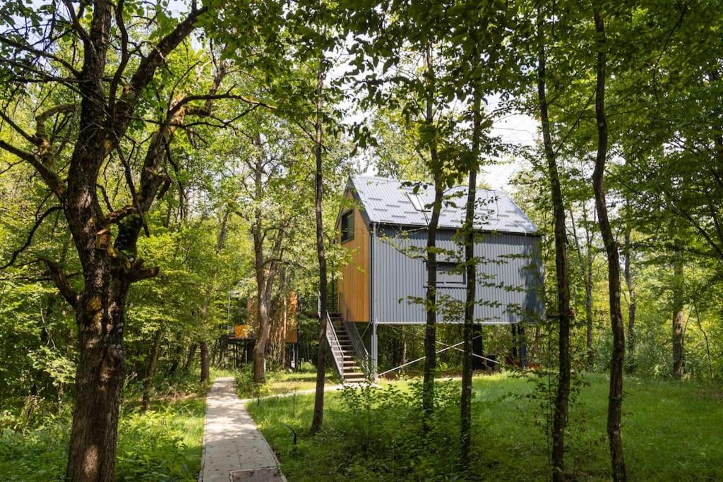 Tree Elements treehouse retreat
