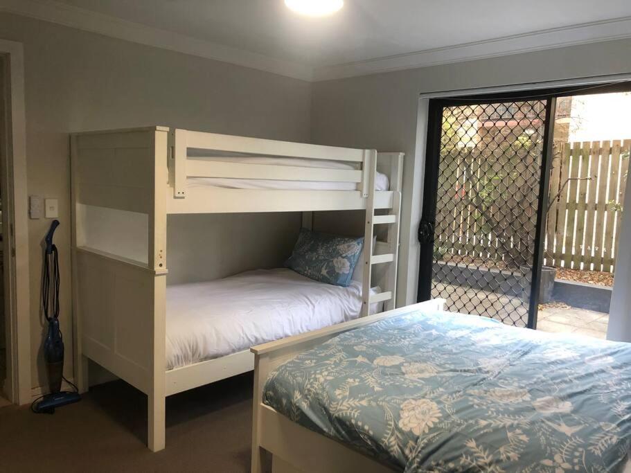 2BR + 2 Bathroom Brisbane Ground Unit, 40% discount on monthly