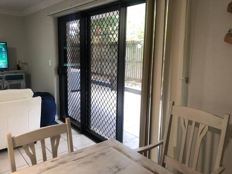 2BR + 2 Bathroom Brisbane Ground Unit, 40% discount on monthly