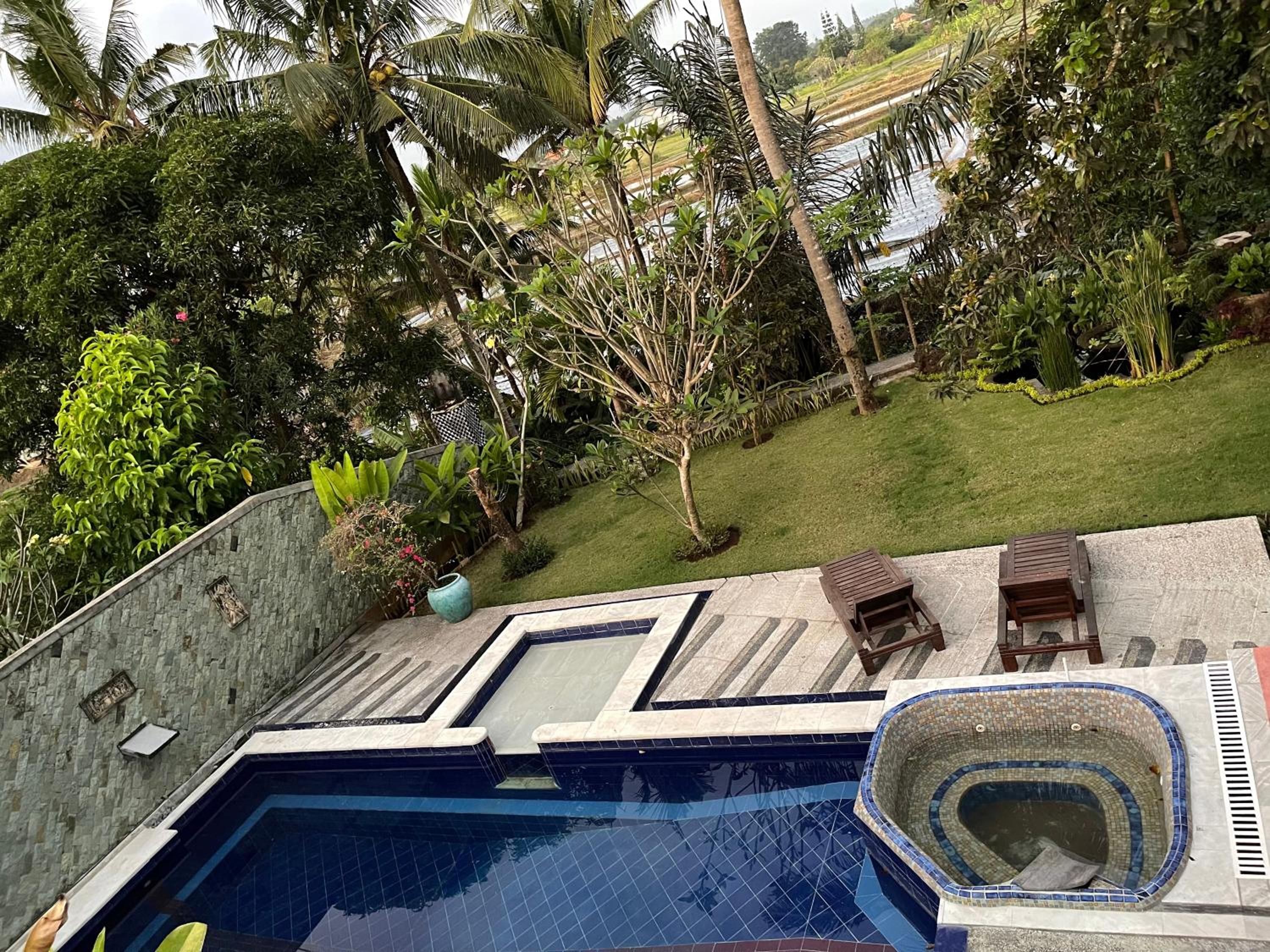Meriki Losari Villa, in the Heart of Bali, Joglo one bedroom view 3
