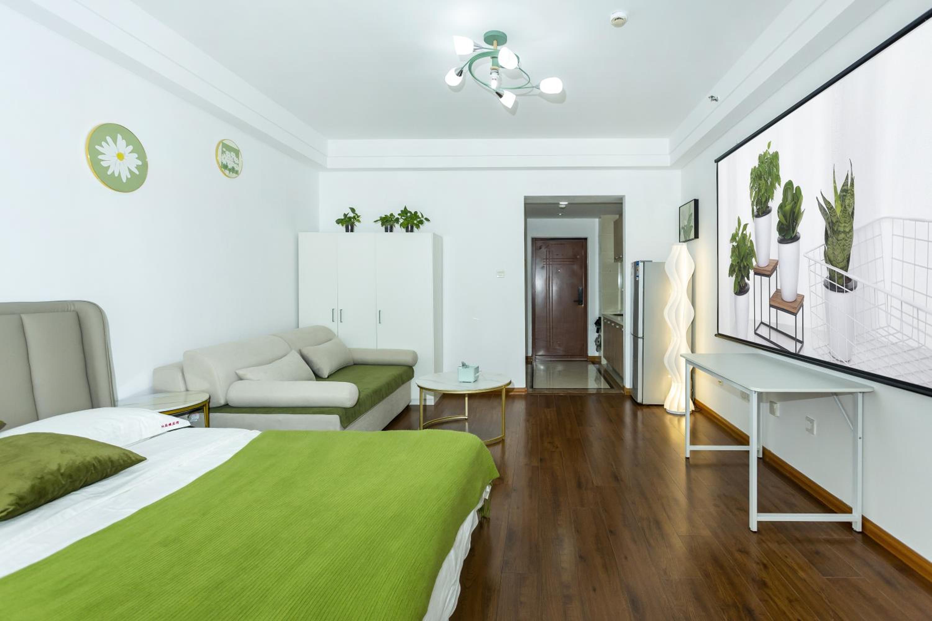 Dalian Hong Xi Yuan Apartment Wanda Plaza