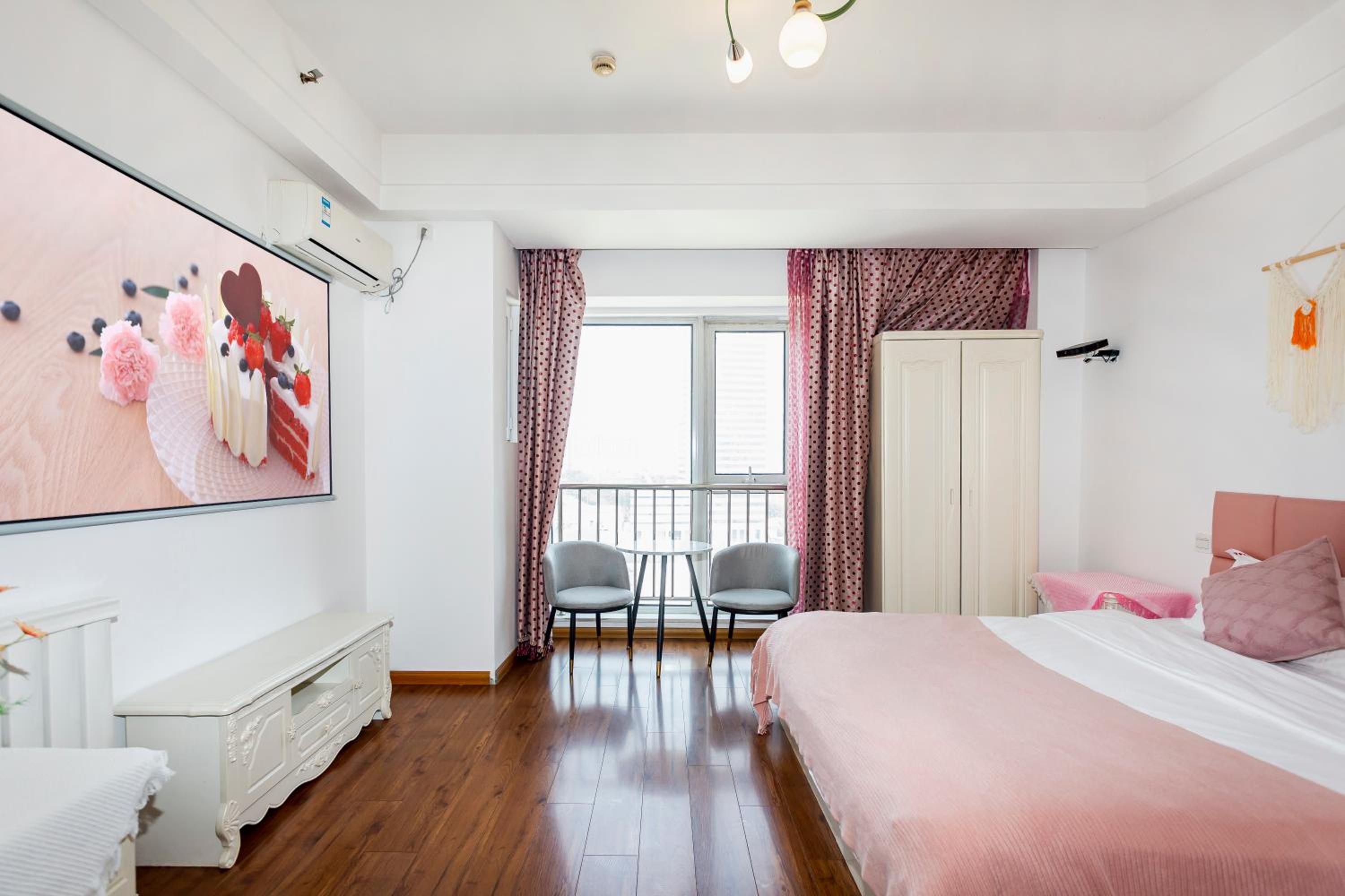 Dalian Hong Xi Yuan Apartment Wanda Plaza