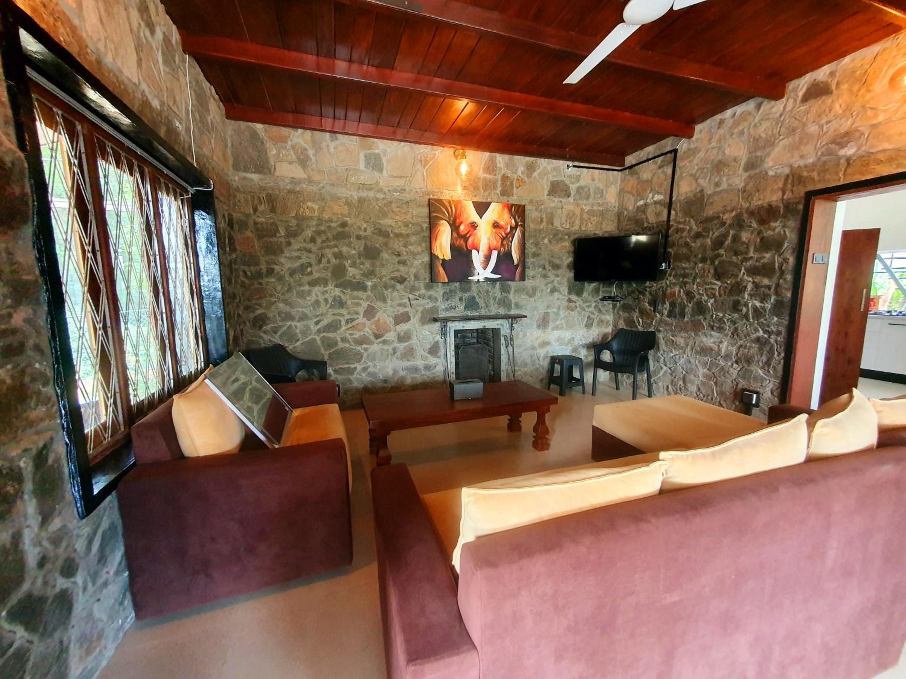 The Asher Retreat view 3