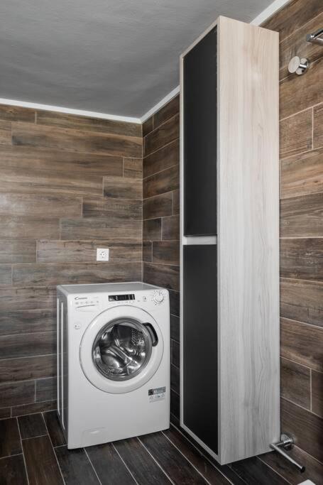 Radiant 2BR Apartment in Neo Psichiko by UPSTREET