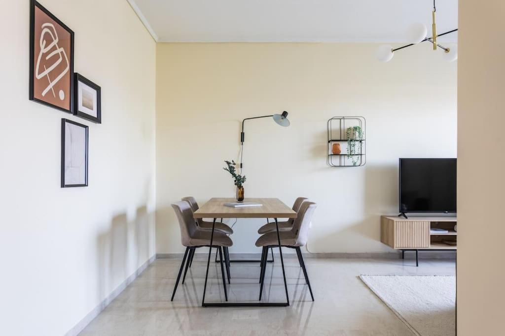 Radiant 2BR Apartment in Neo Psichiko by UPSTREET