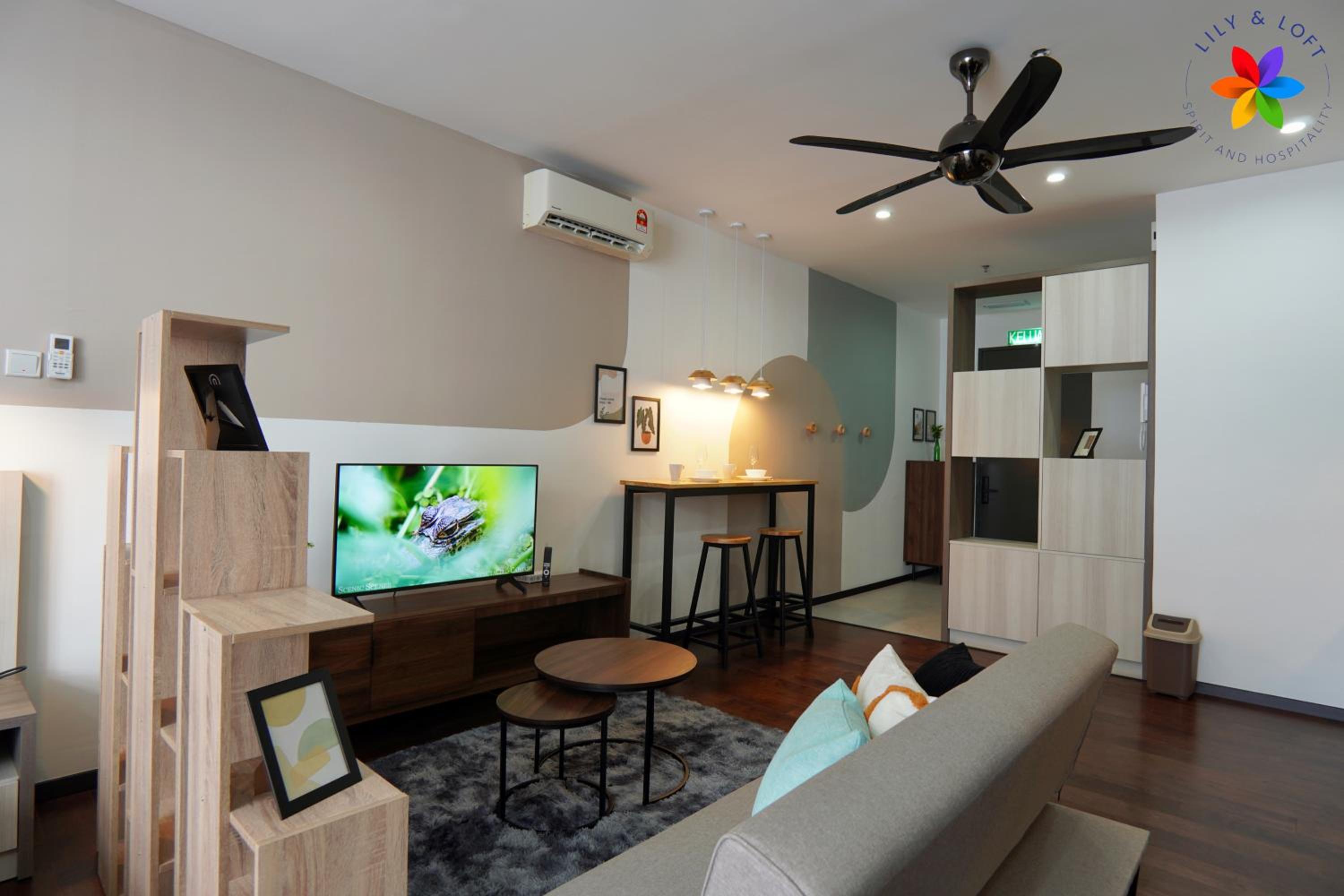 Lily and Loft - Queensville @ Kuala Lumpur - Netflix