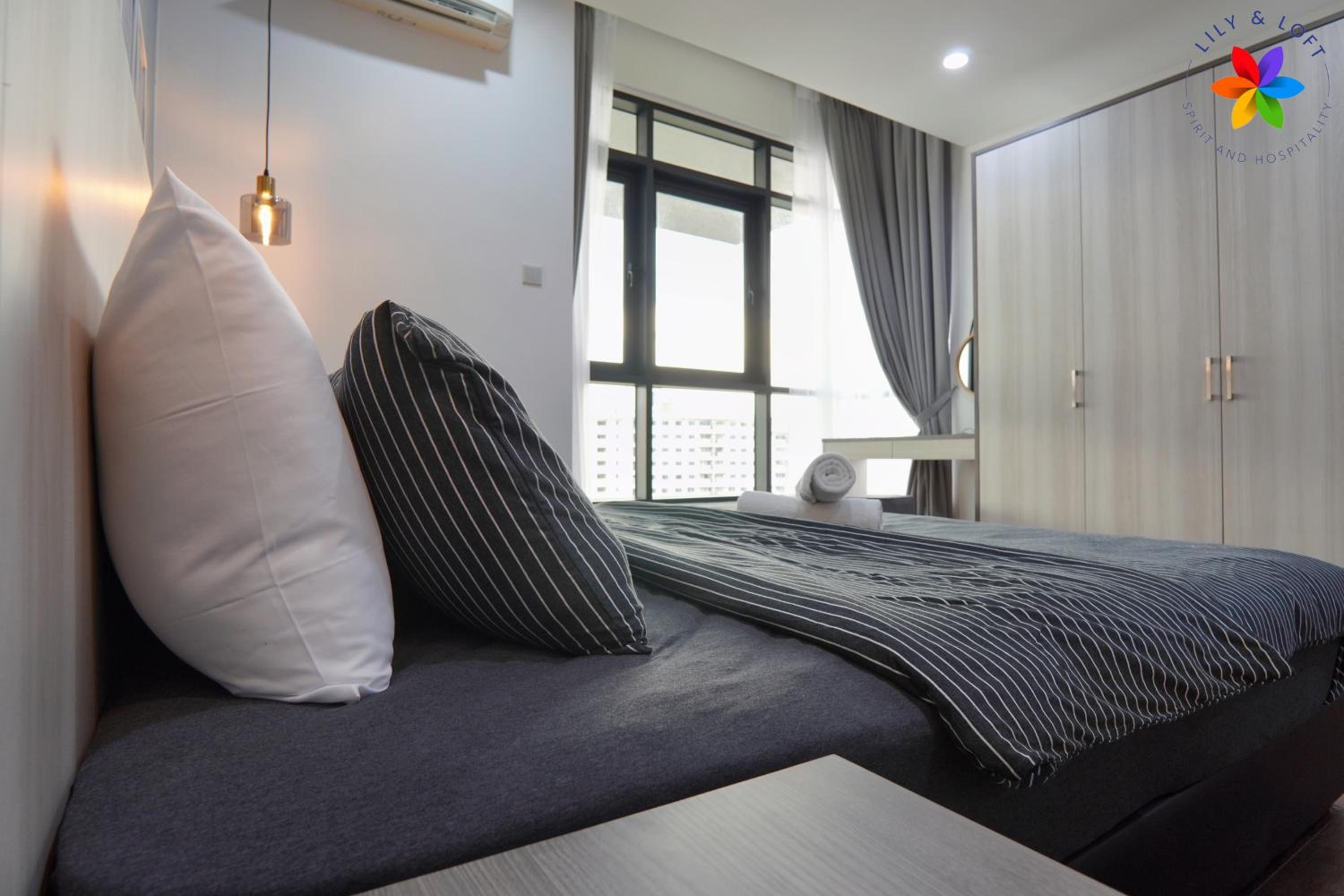 Lily and Loft - Queensville @ Kuala Lumpur - Netflix
