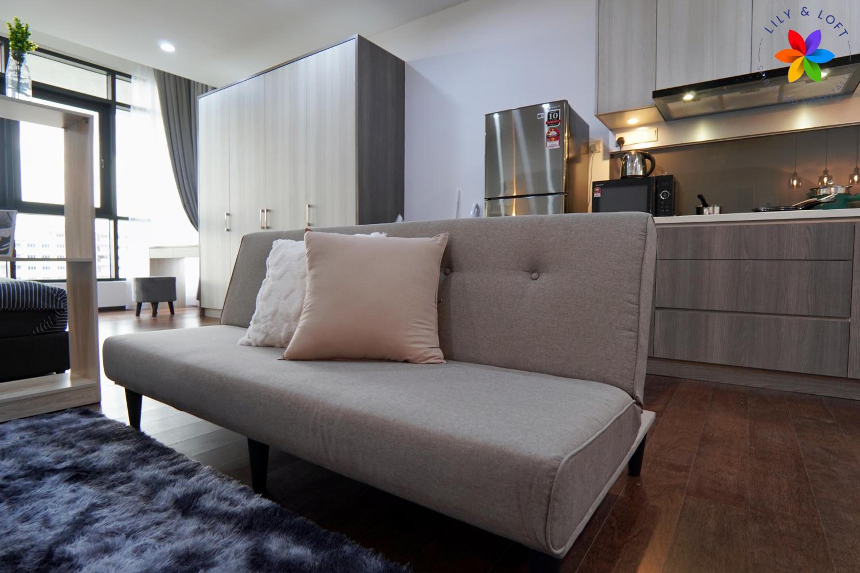 Lily and Loft - Queensville @ Kuala Lumpur - Netflix