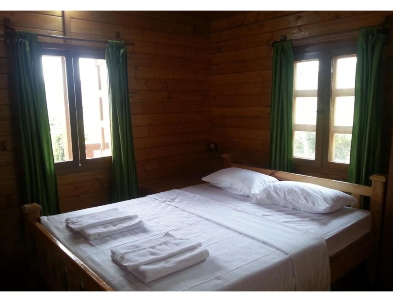 George's Cottages, Bavali, Kerala view 5