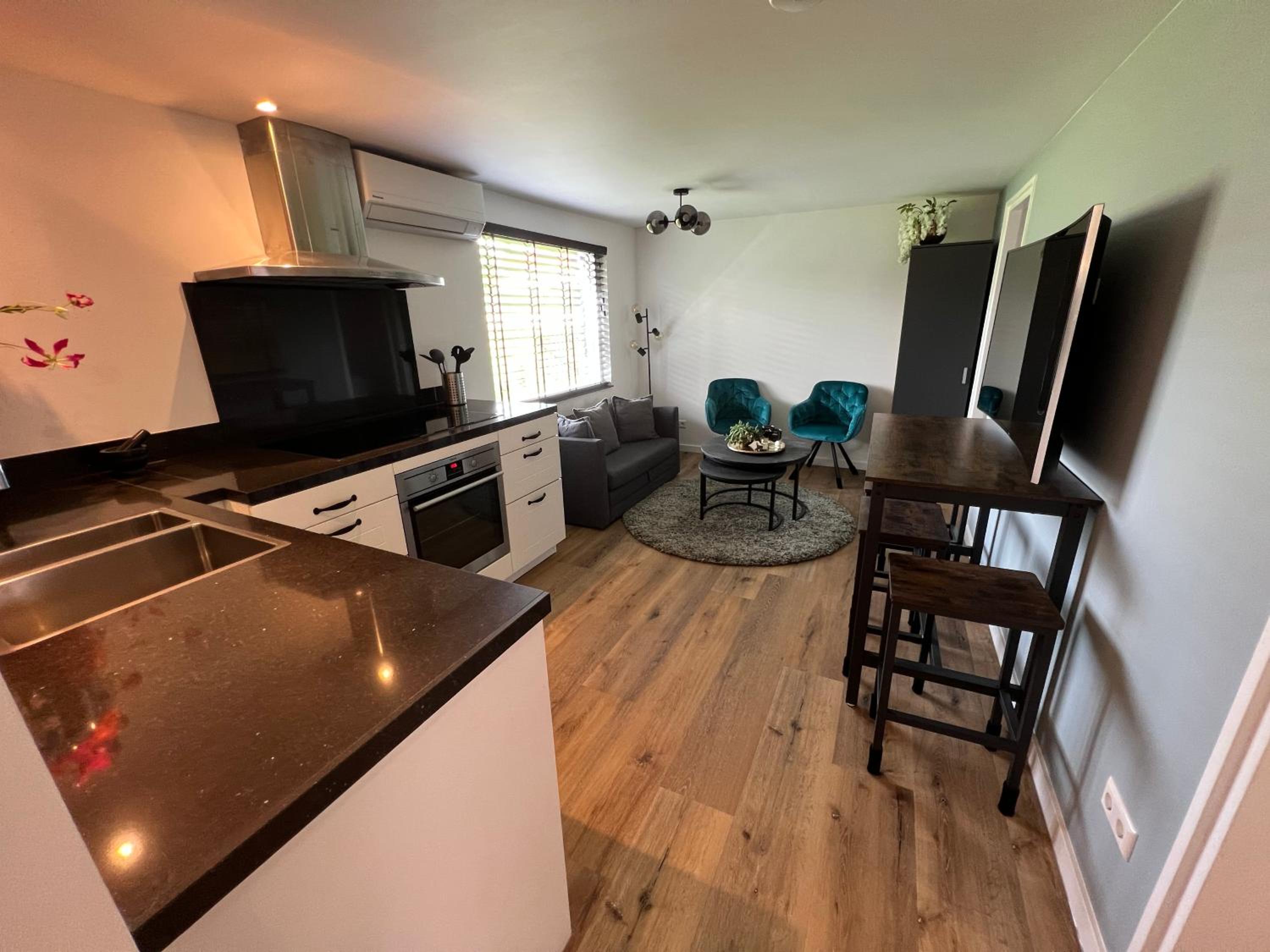 Luxe woning ‘BARNS’ Castricum aan Zee + airco + parkeren view 5