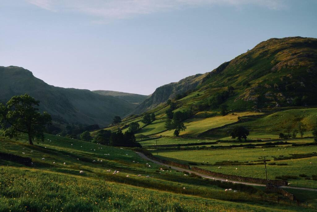 APPLECROFT - Escape to the Peak District National Park view 5