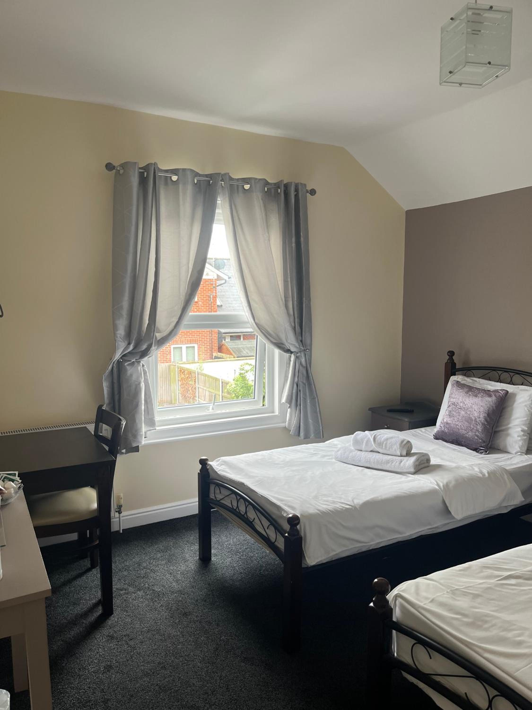 Ipswich Vacations - The Harp Freehouse and Guesthouse - Property Image 51