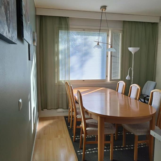 Scandinavian taiteilijan 3h huoneisto