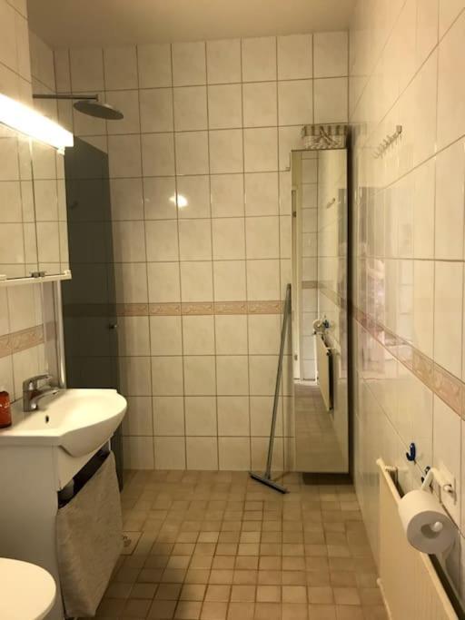Scandinavian taiteilijan 3h huoneisto