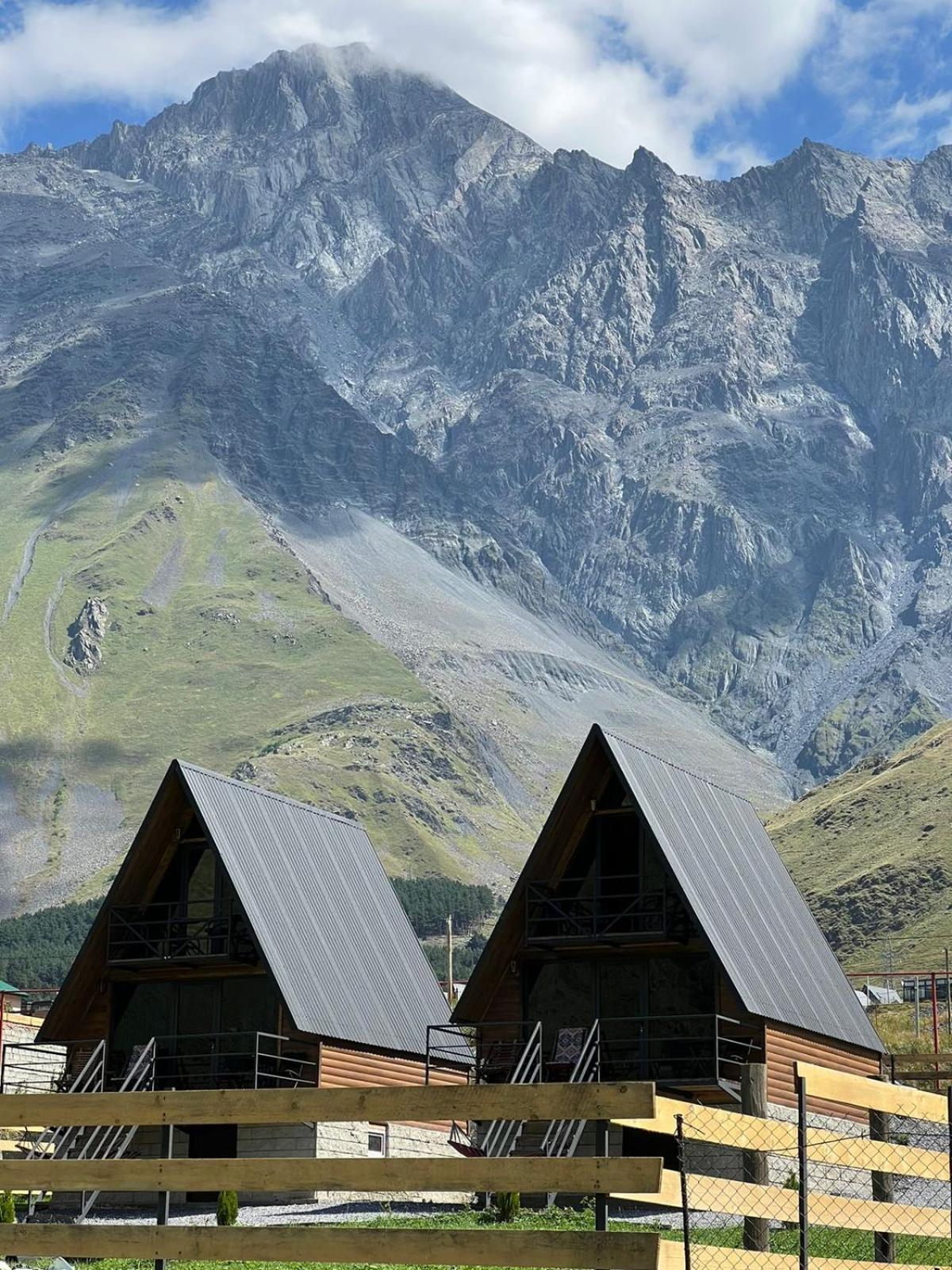 Kazbegi Harmony Cottages