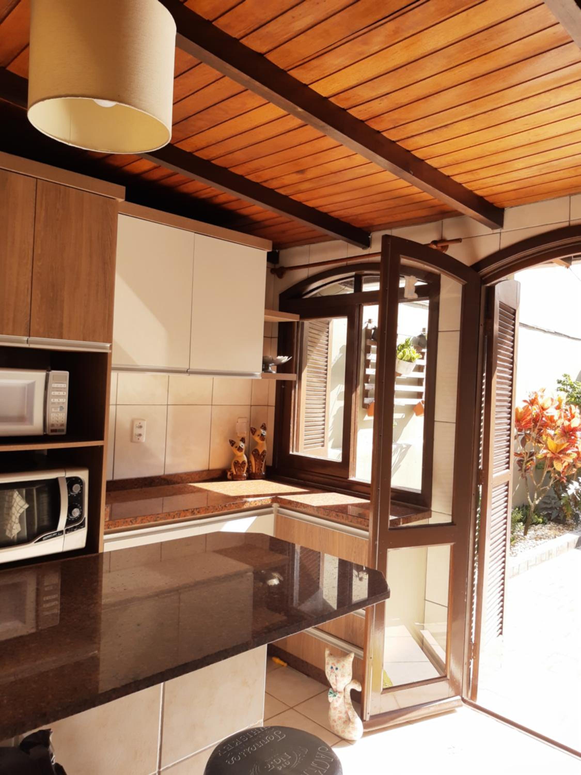 Apartamento com pátio e anexo exclusivo