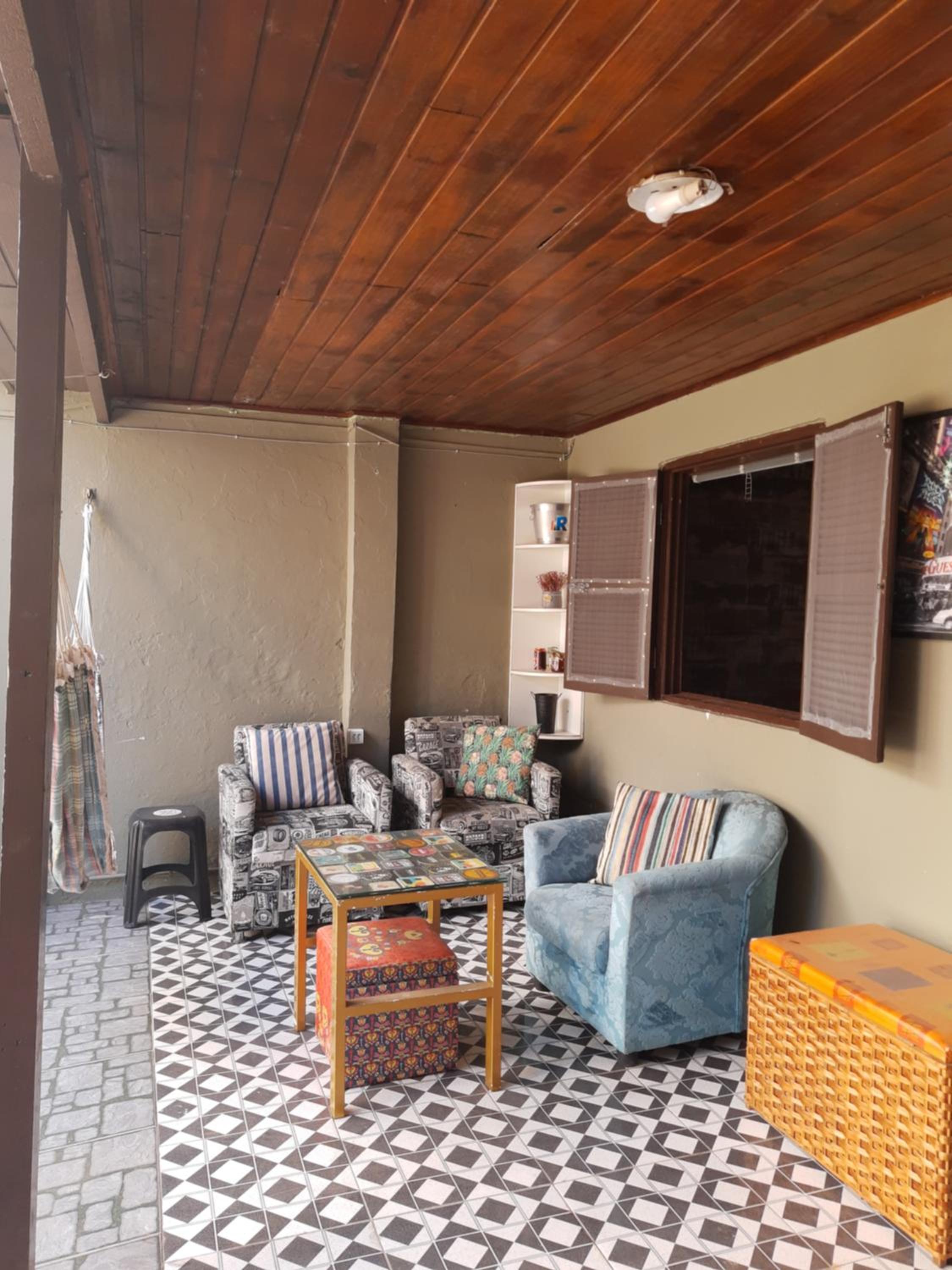 Apartamento com pátio e anexo exclusivo