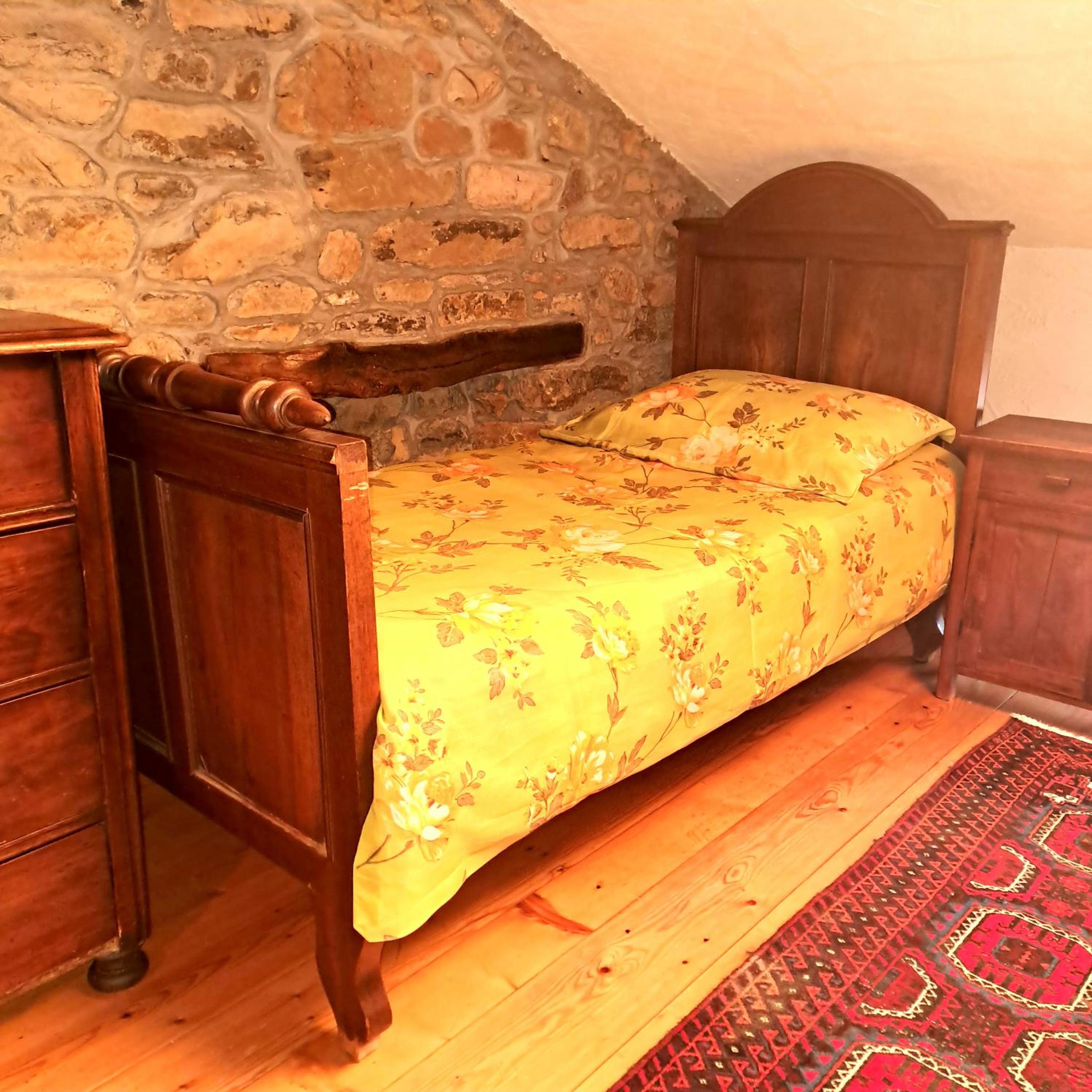 Holiday house Luin view 5