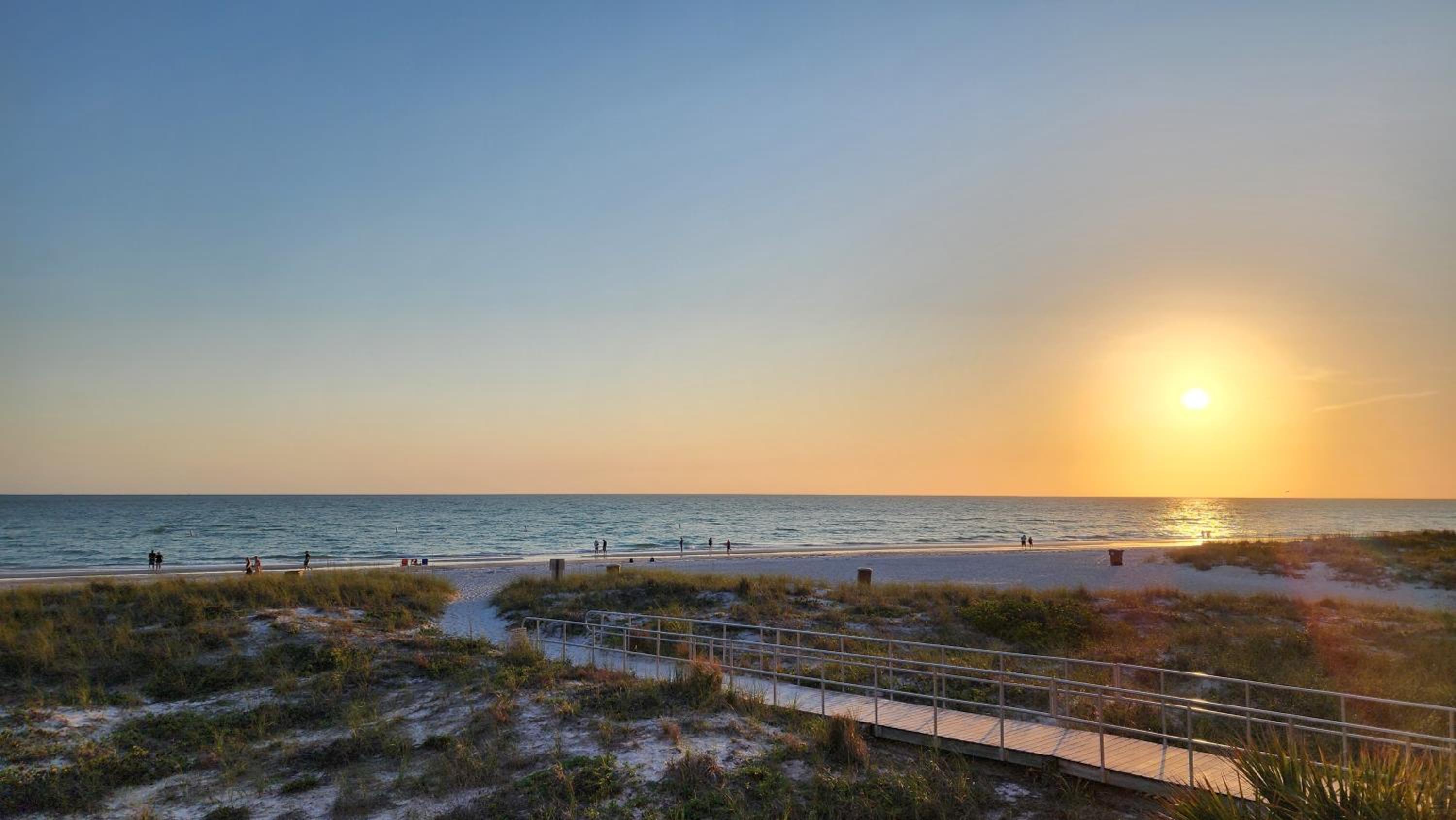 Direct Beach Front 1b 1b Balcony - Surf Song #240