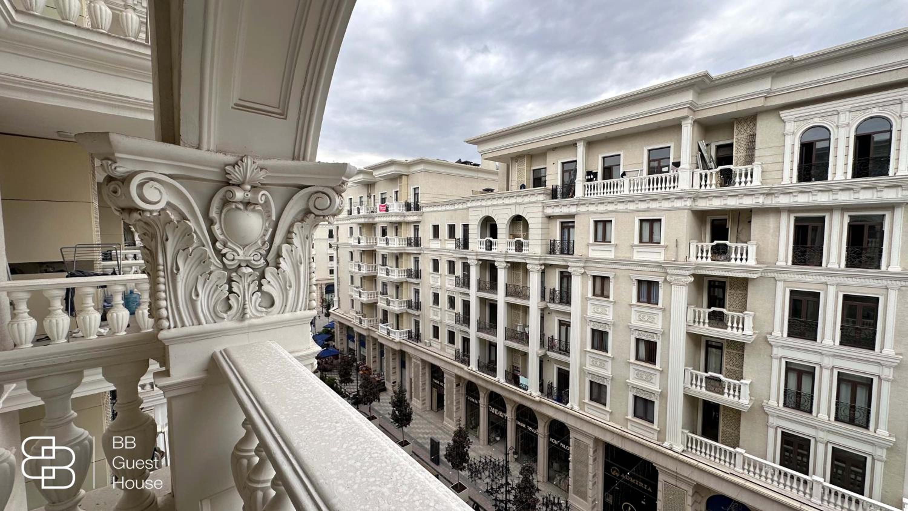 Boulevard 46 view 3