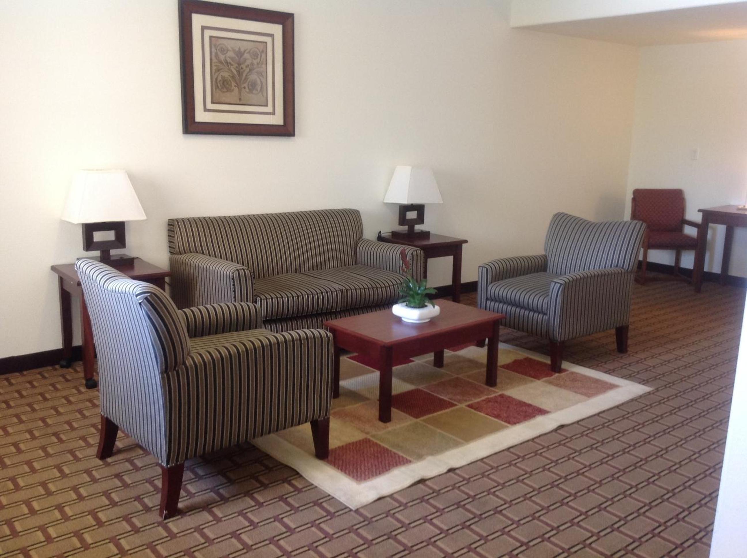 Ridgecrest Vacations - America Inn  Suites - Property Image 20