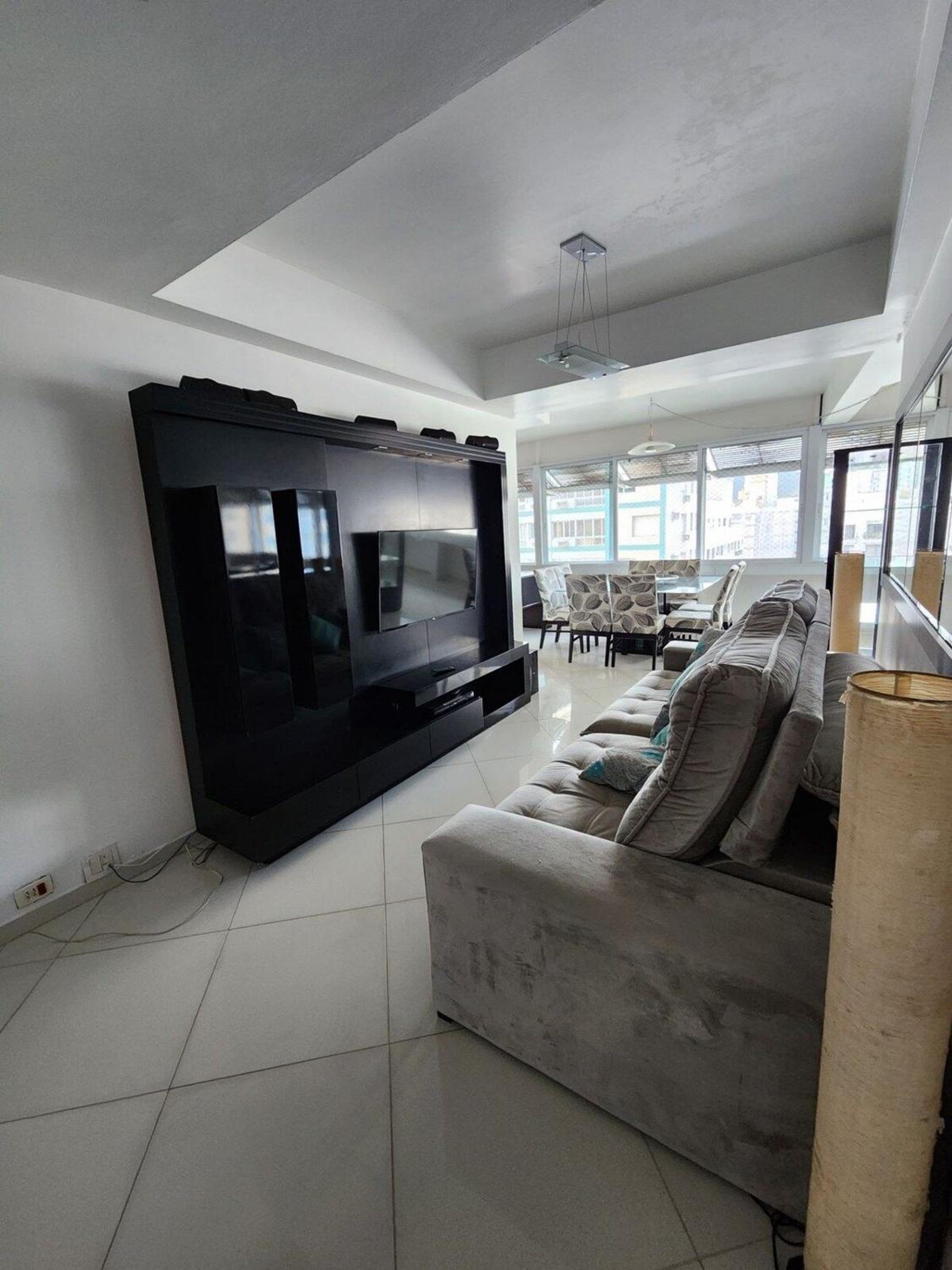 Apê Pé na Areia 3quartos/2vagas