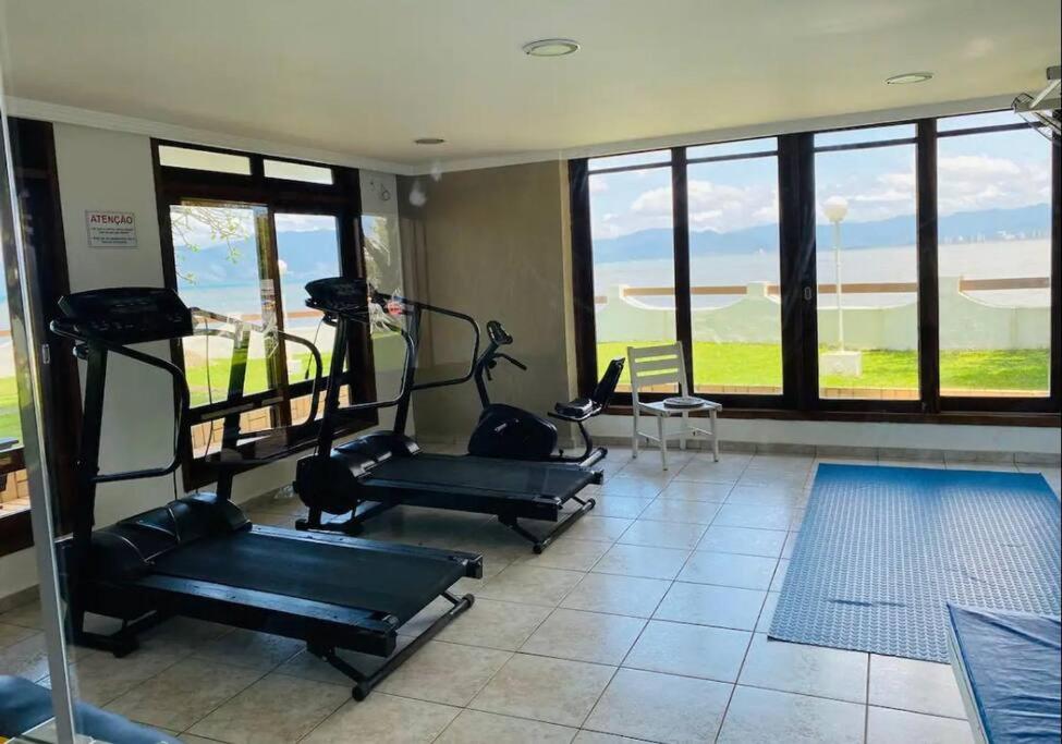 Apto 2 quartos - VISTA MAR - PÉ NA AREIA- PETFRIENDLY PREMIUM na prainha