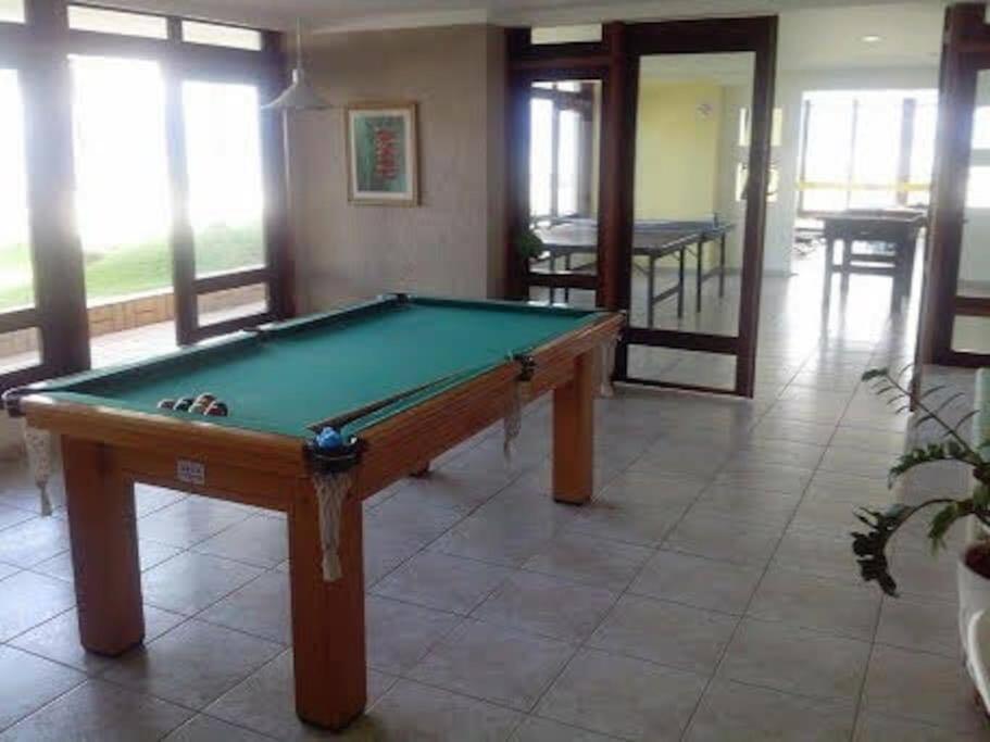 Apto 2 quartos - VISTA MAR - PÉ NA AREIA- PETFRIENDLY PREMIUM na prainha